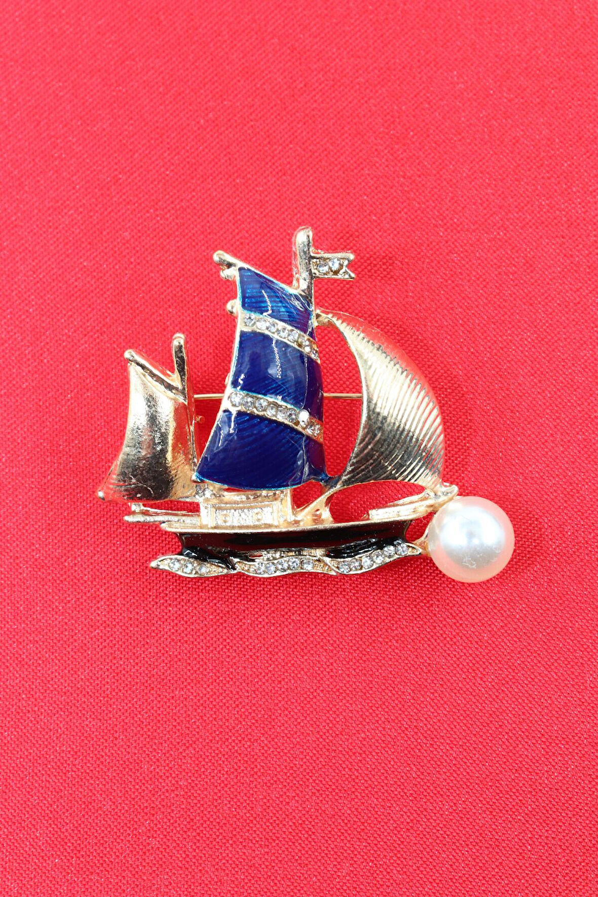 Gemi broş. Yaka iğnesi broş. Taşlı tasarım incili gemi broş. Kadın broş. Erkek broş. Broş. Unisex