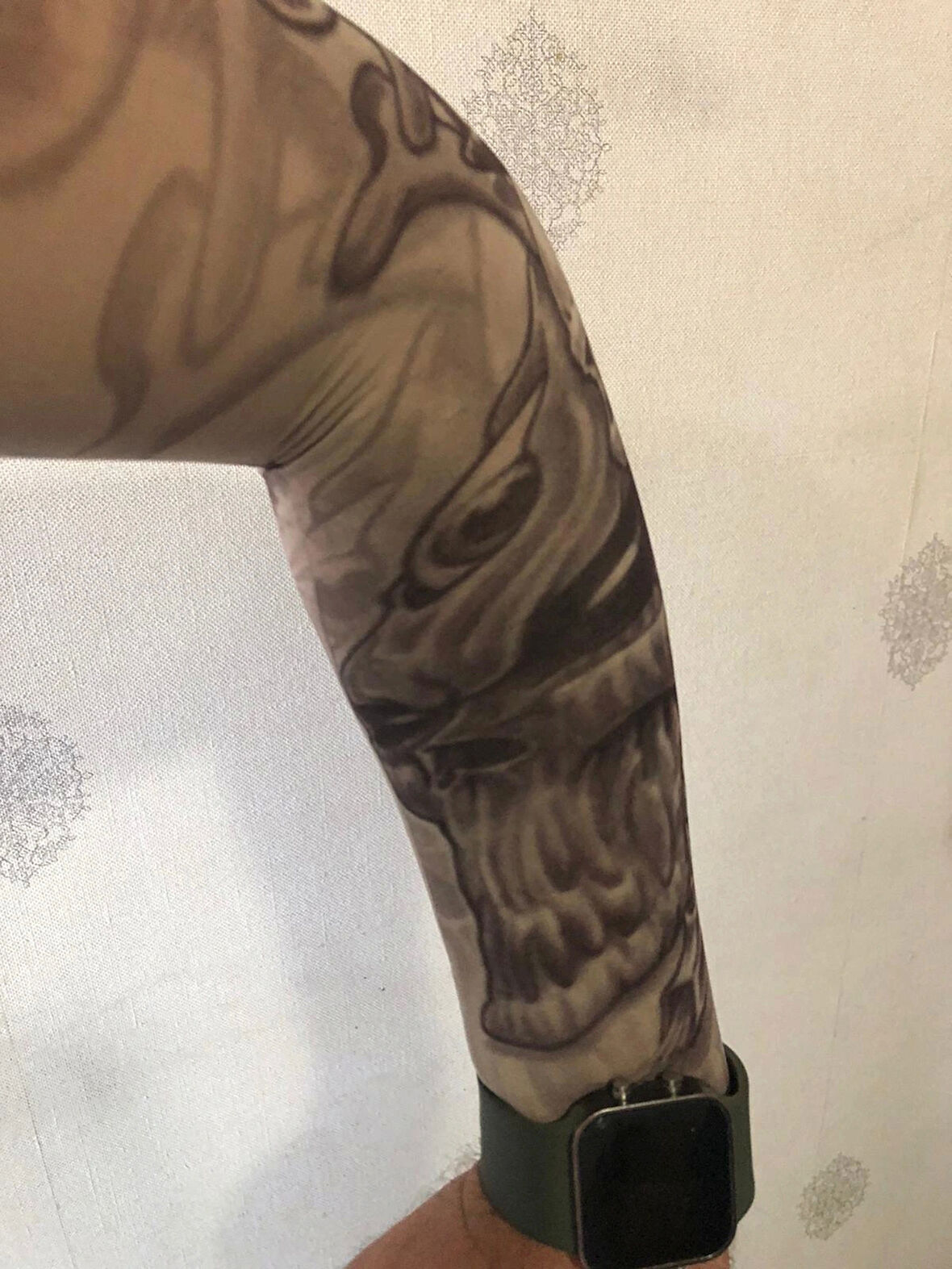 Giyilebilir Çorap Dövme Kuru Kafa Dövmesi Çift Kol