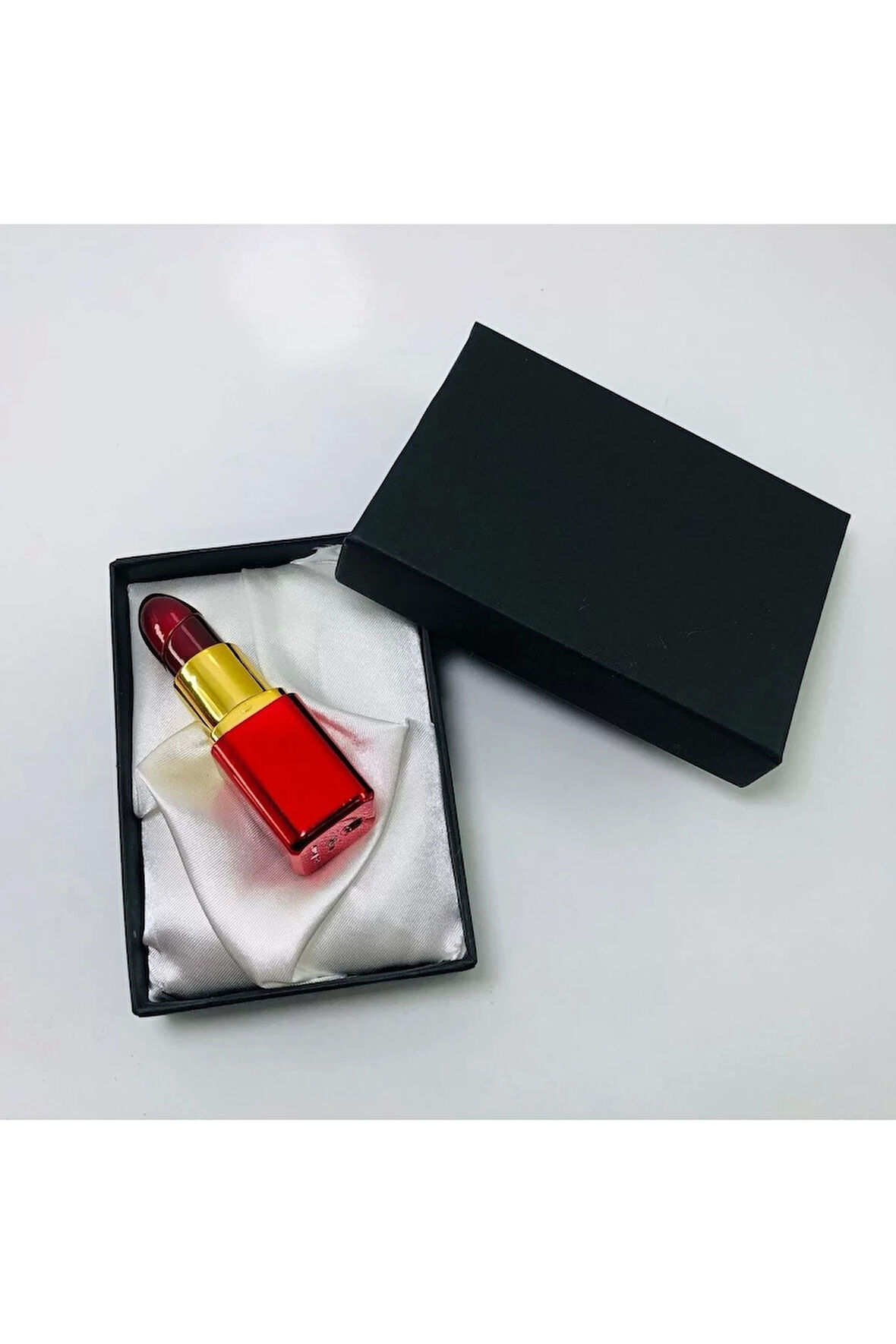 Ruj Modeli Gazlı Alevli Çakmak Hediye