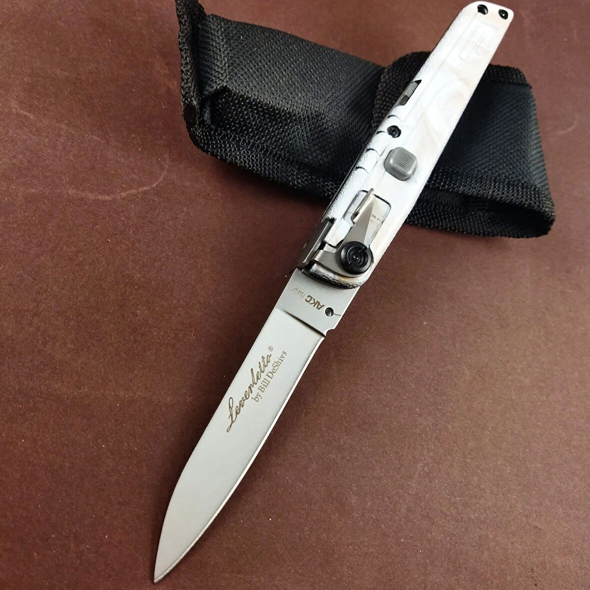 Akc Levetto Düğmeli İtalyan Stiletto Kamp Çakısı