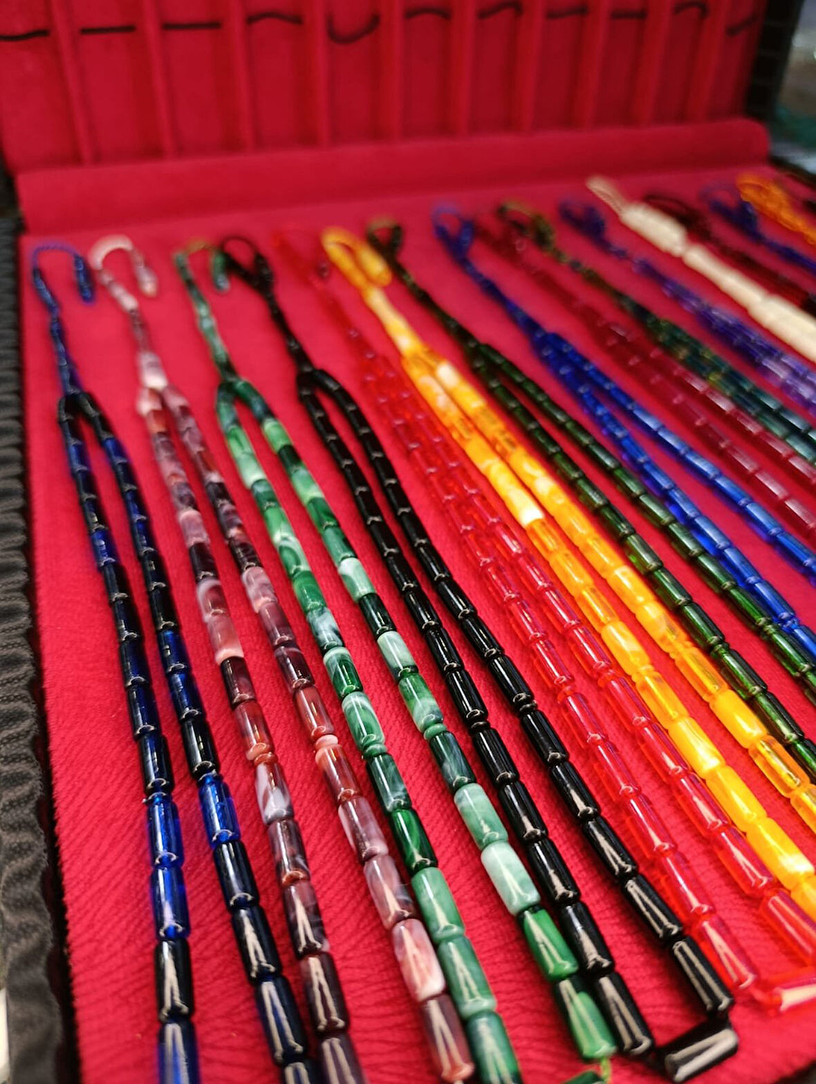 6 ADET KESME KESİM TOZ KEHRİBAR TESBİH KARIŞIK RENKLİ SİSTEMLİ 11MMX5MM ÖZEL ÖLÇÜ