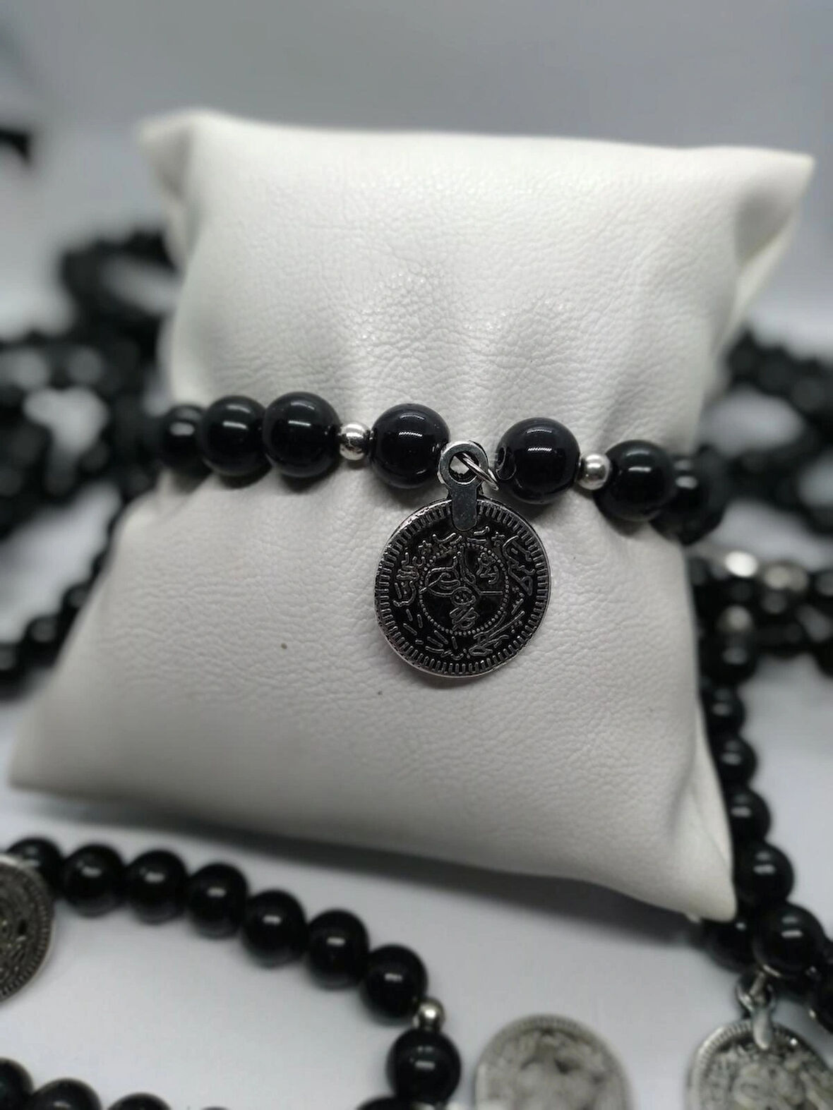 MRYart Sİyah Cam Boncuk ve Osmanlı Tuğrası Detaylı Bileklik Unisex