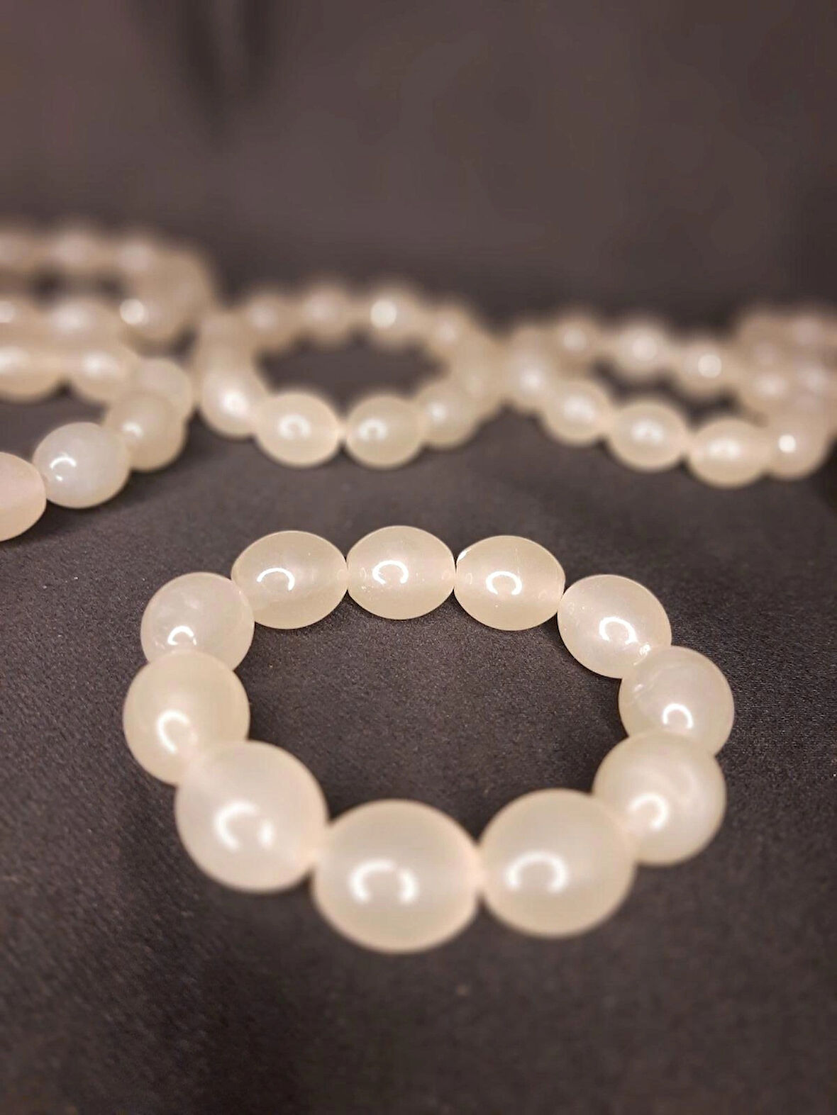 MRYart Fosforlu Parlayan Doğal Taş Ela Bileklik – Unisex Şık ve Enerjik Aksesuar