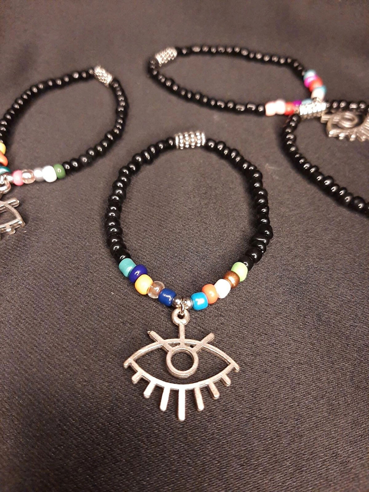 Renkli Boncuklu Nazar Göz Bileklik – Metal Uç Detaylı"