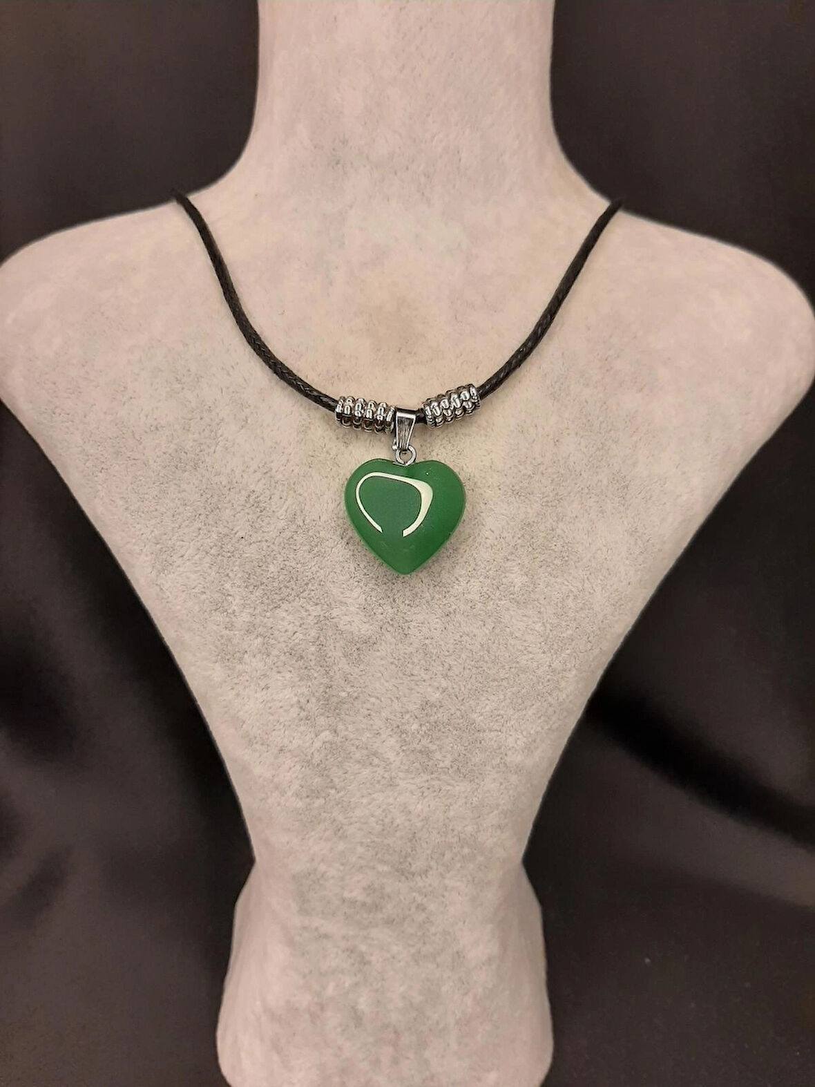 MRYart 💚 Doğal Yeşim Taşı Kalp Kolye – Bolluk ve Şans Simgesi 💚