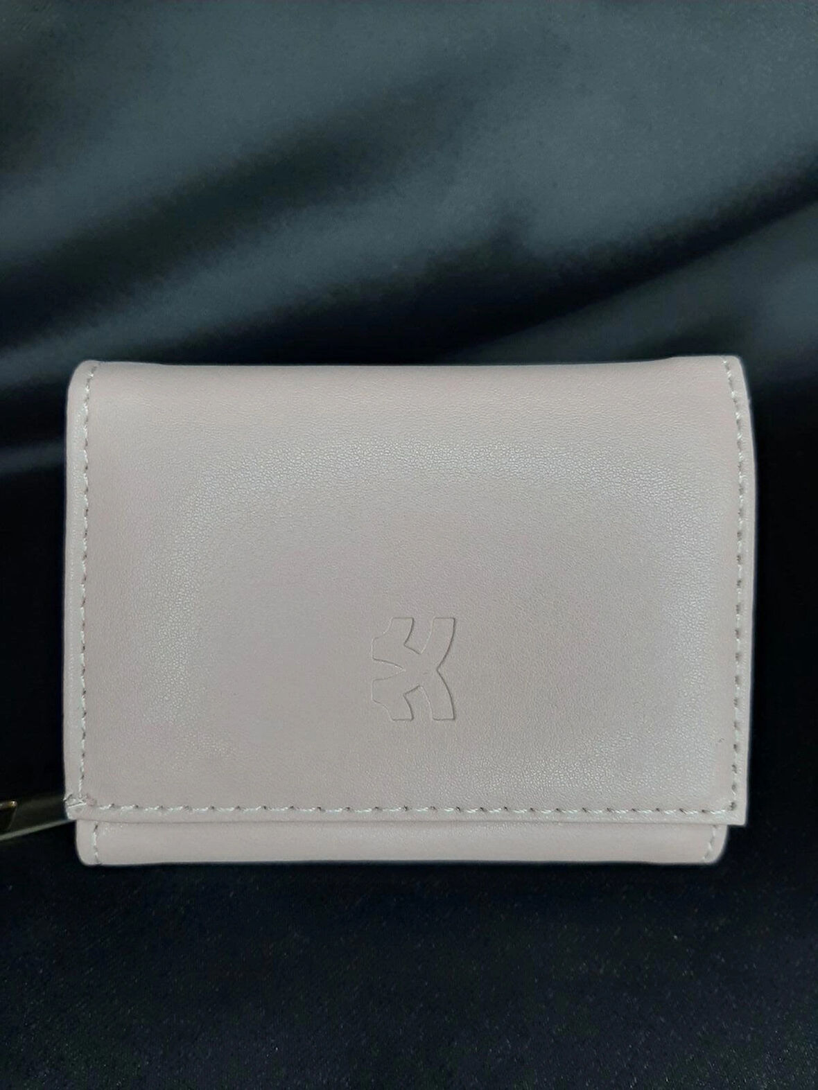 Pudra pembe Kadın Cüzdanı - Fermuarlı ve Düğmeli Kartlık Model