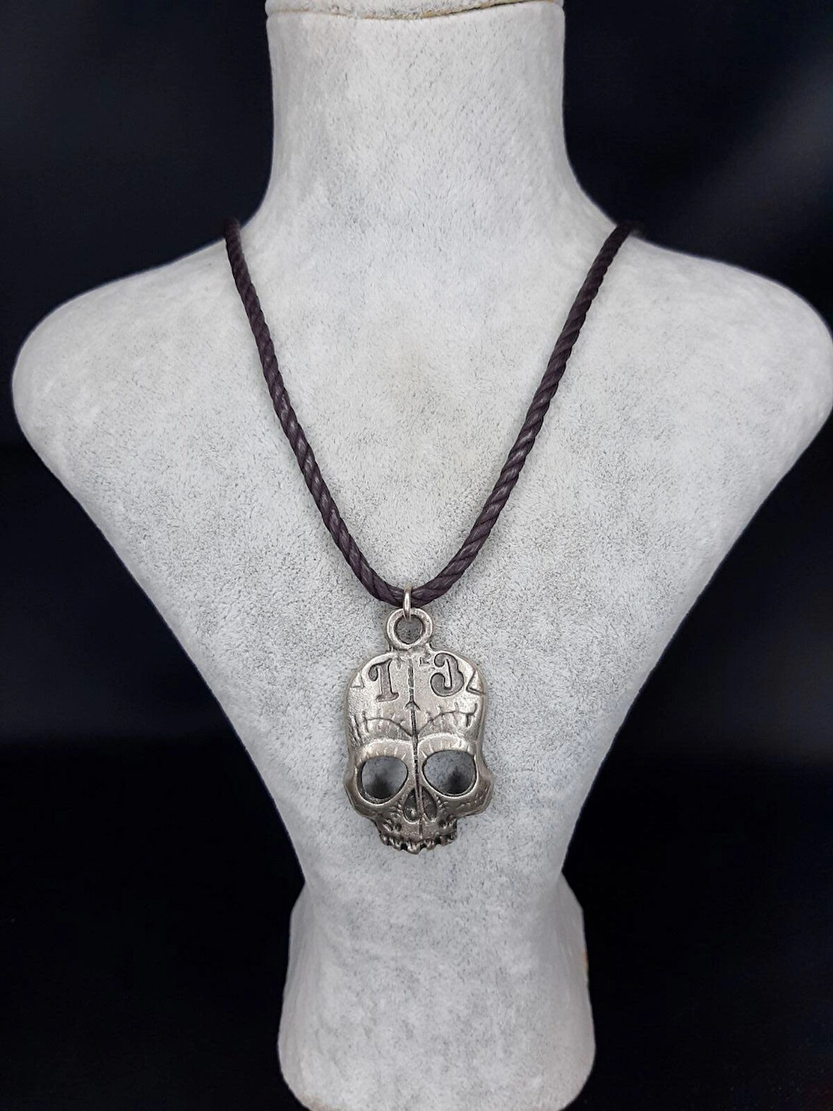 MRYart Vintage Kafatası Kolye - Ayarlanabilir Deri İpli Metal Kolye