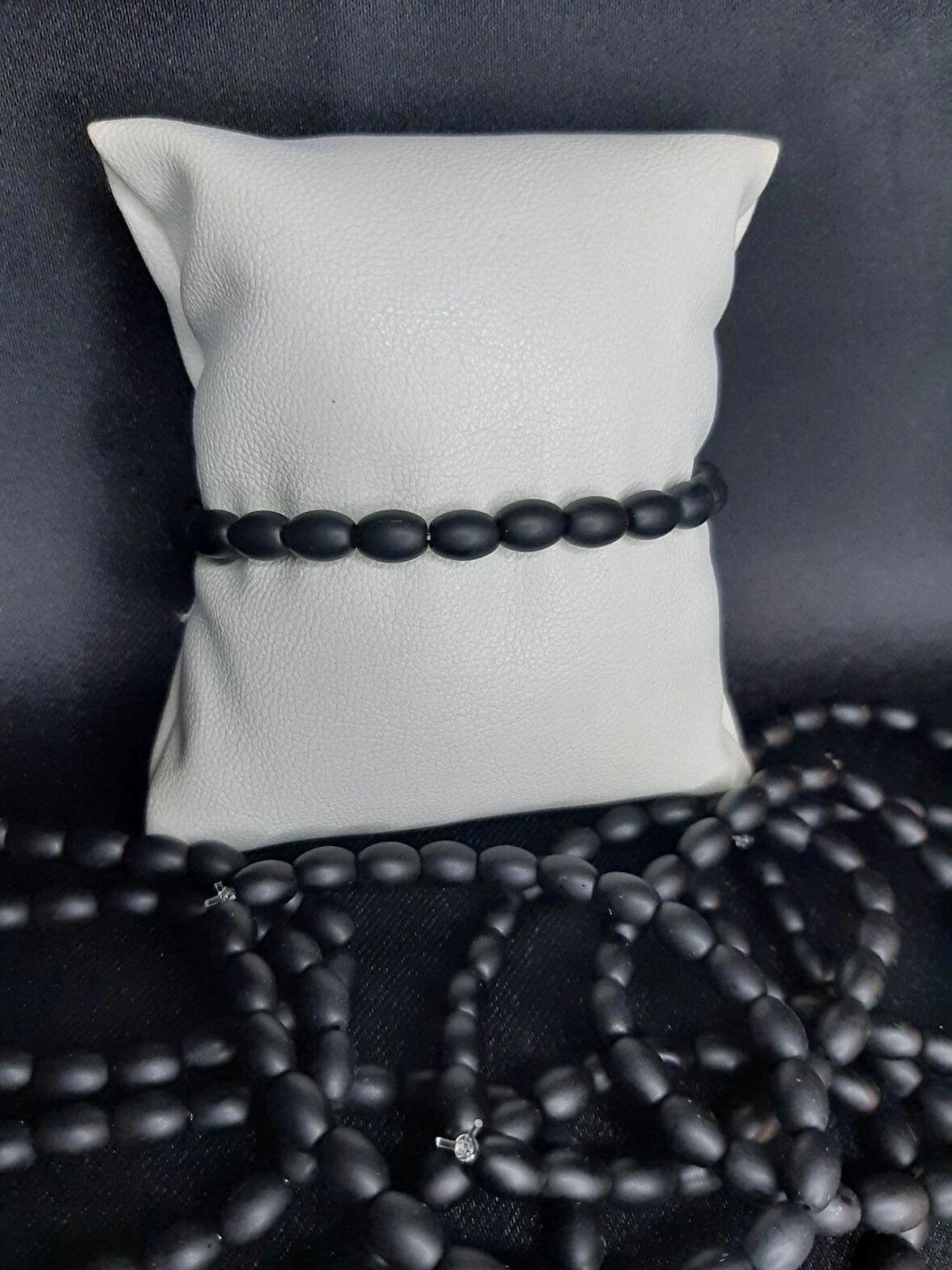 MRYart Doğal Oniks Taşı Bileklik – Mat Siyah – Unisex – Enerji ve Şıklık Bir Arada