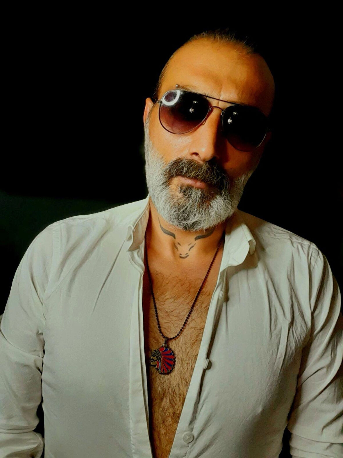 MRYart Kızılderili Figürlü Siyah Top Zincir Erkek Kolye – Metal Uçlu