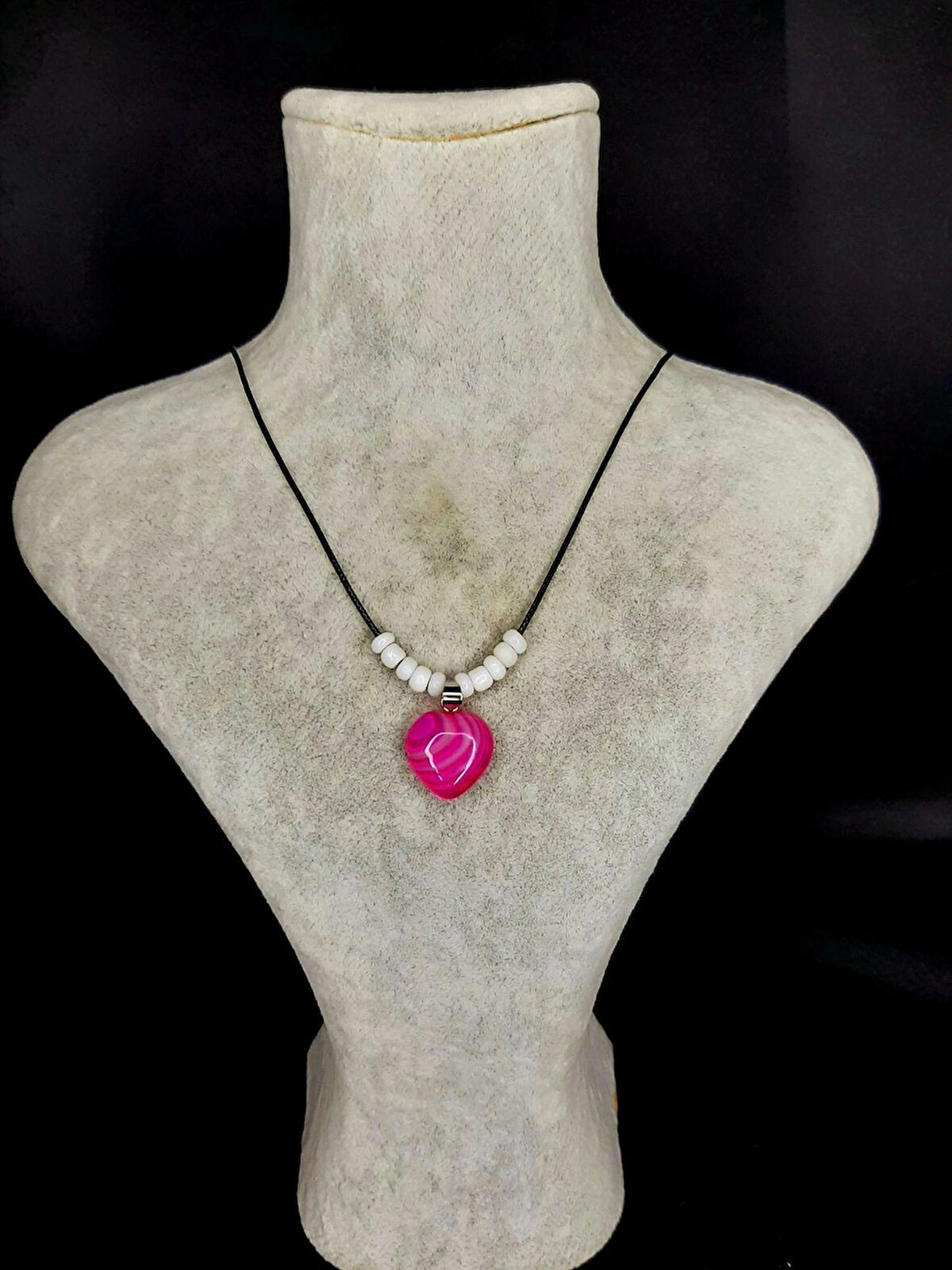 MRYart Doğal Taş Kalp Uçlu Kolye – Pembe Oniks Taşı & Beyaz Boncuklu