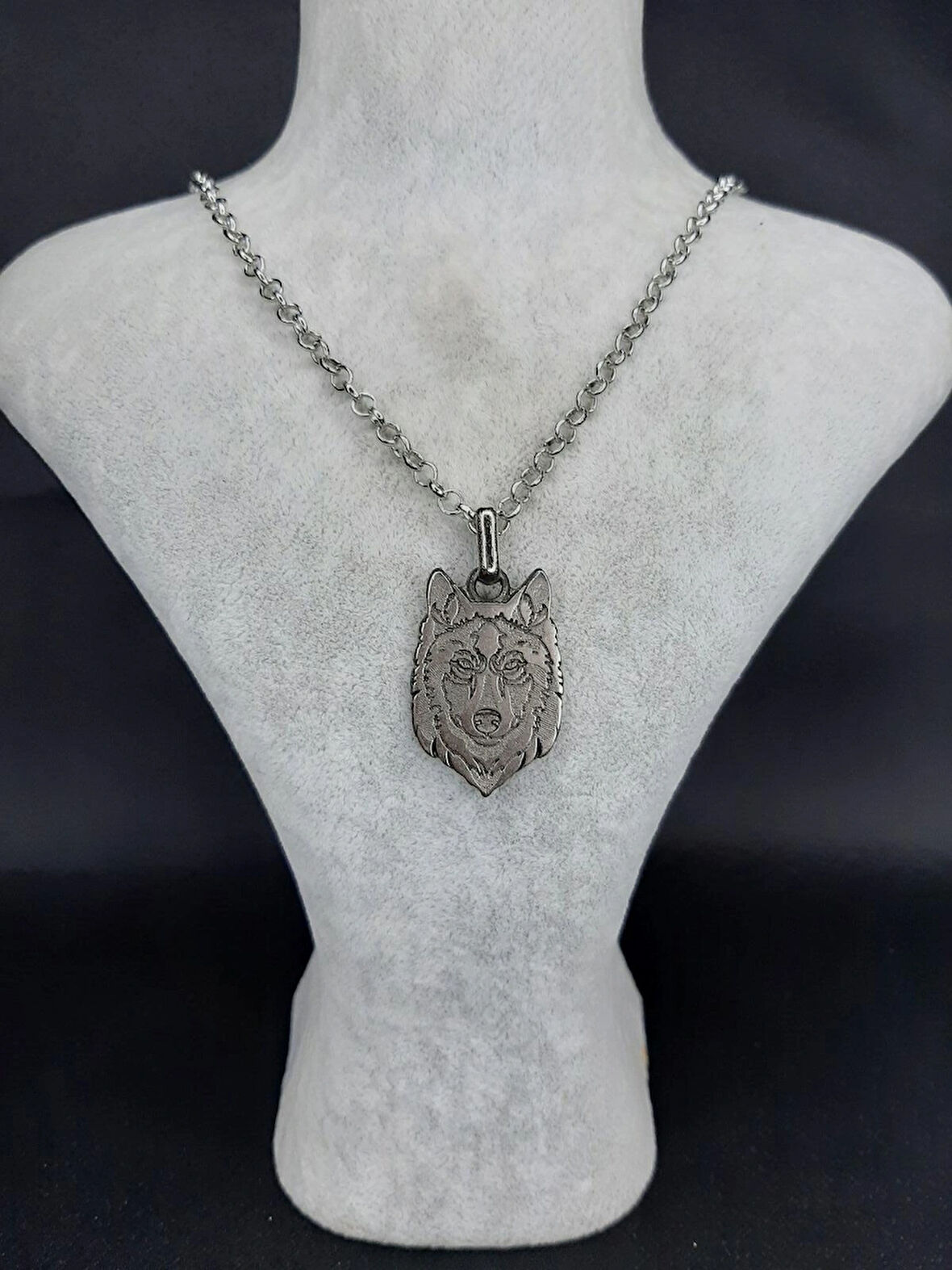 "Erkek Gümüş Renk Kurt Kolye
