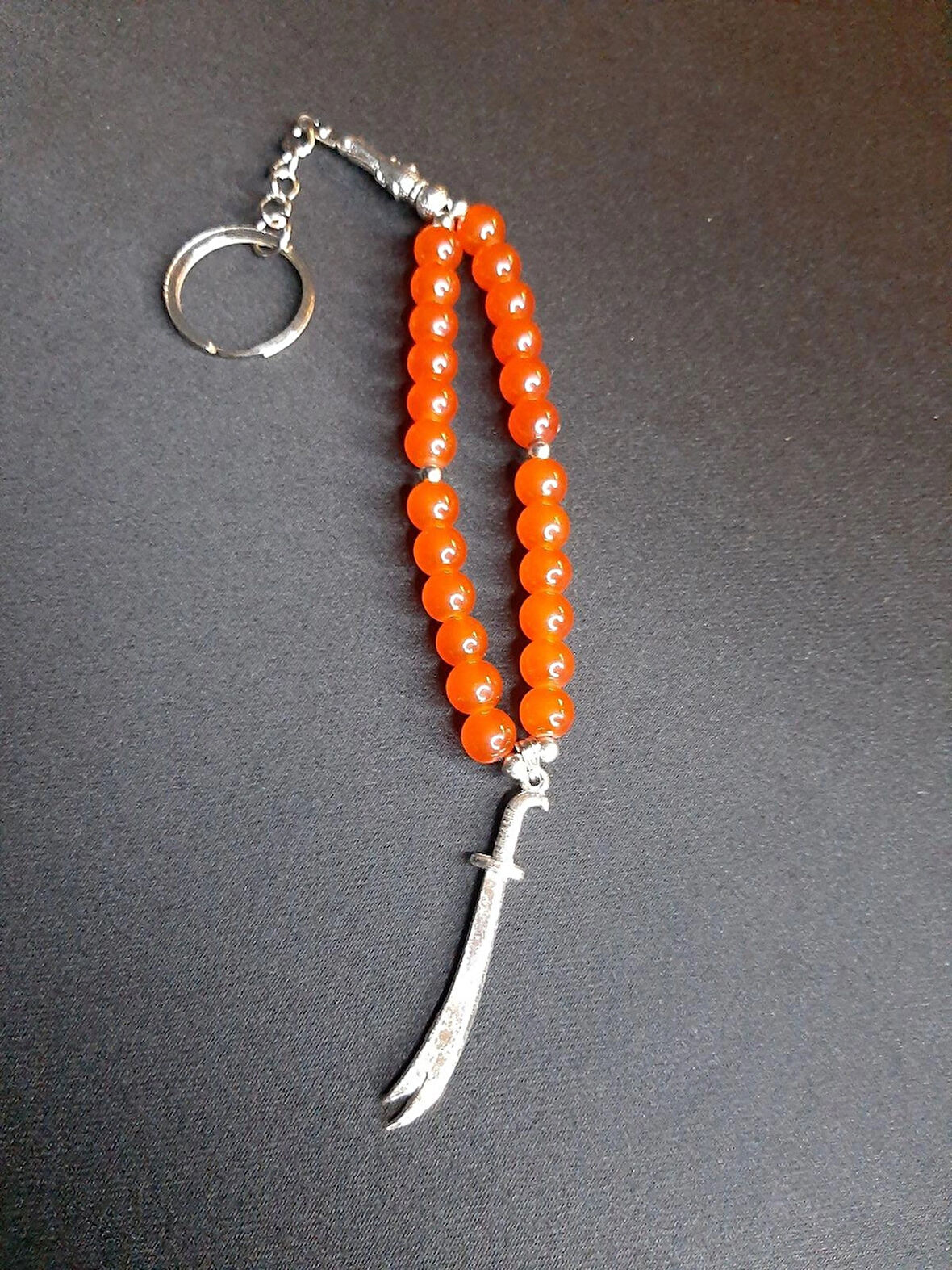 MRYart Kırmızı Cam Boncuklu Kılıç Figürlü Tesbih Anahtarlık & Çanta Aksesuarı