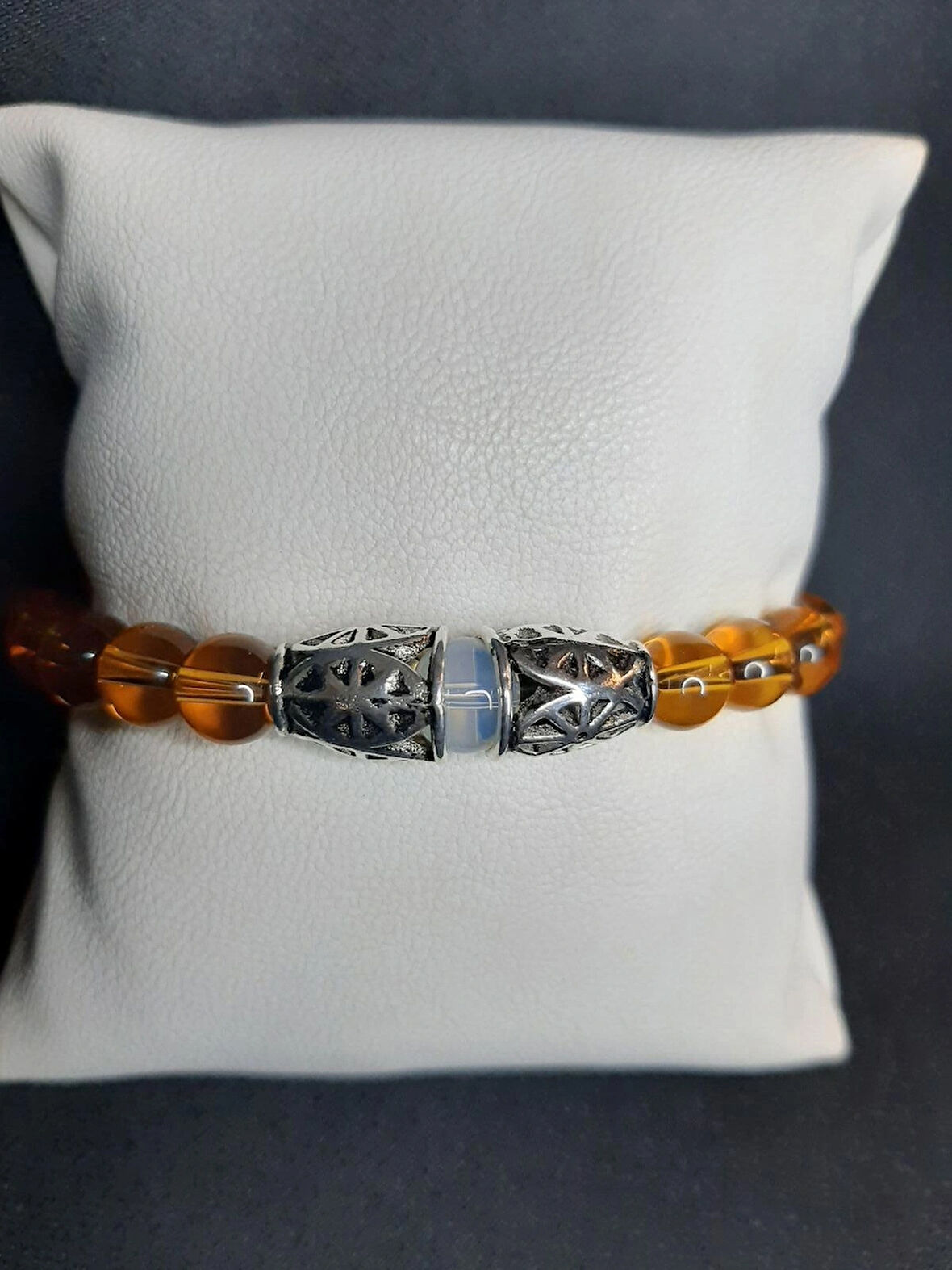 MRYart Beyaz Ay Taşı ,Kahverengi Cam Boncuk Ve Metal Huni Bileklik