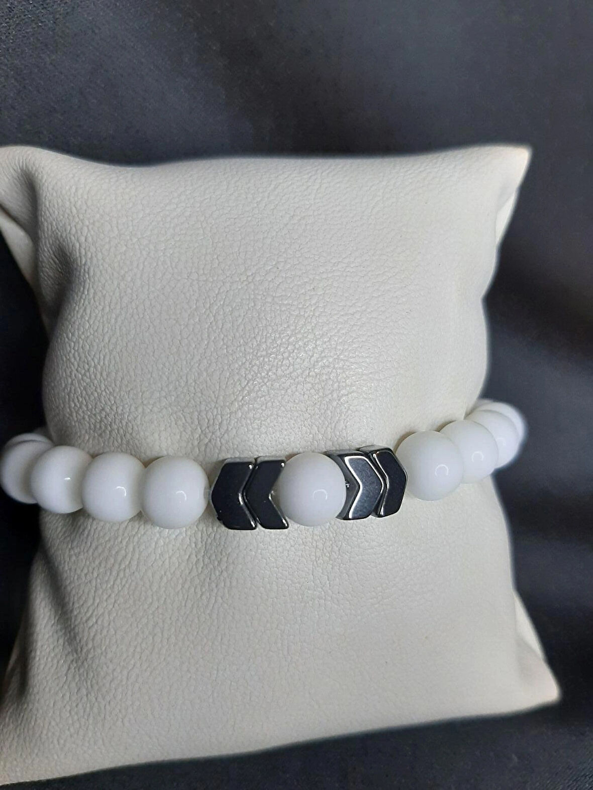 MRYart Beyaz Cam Boncuklu ve Oniks Taşlı Bileklik Unisex