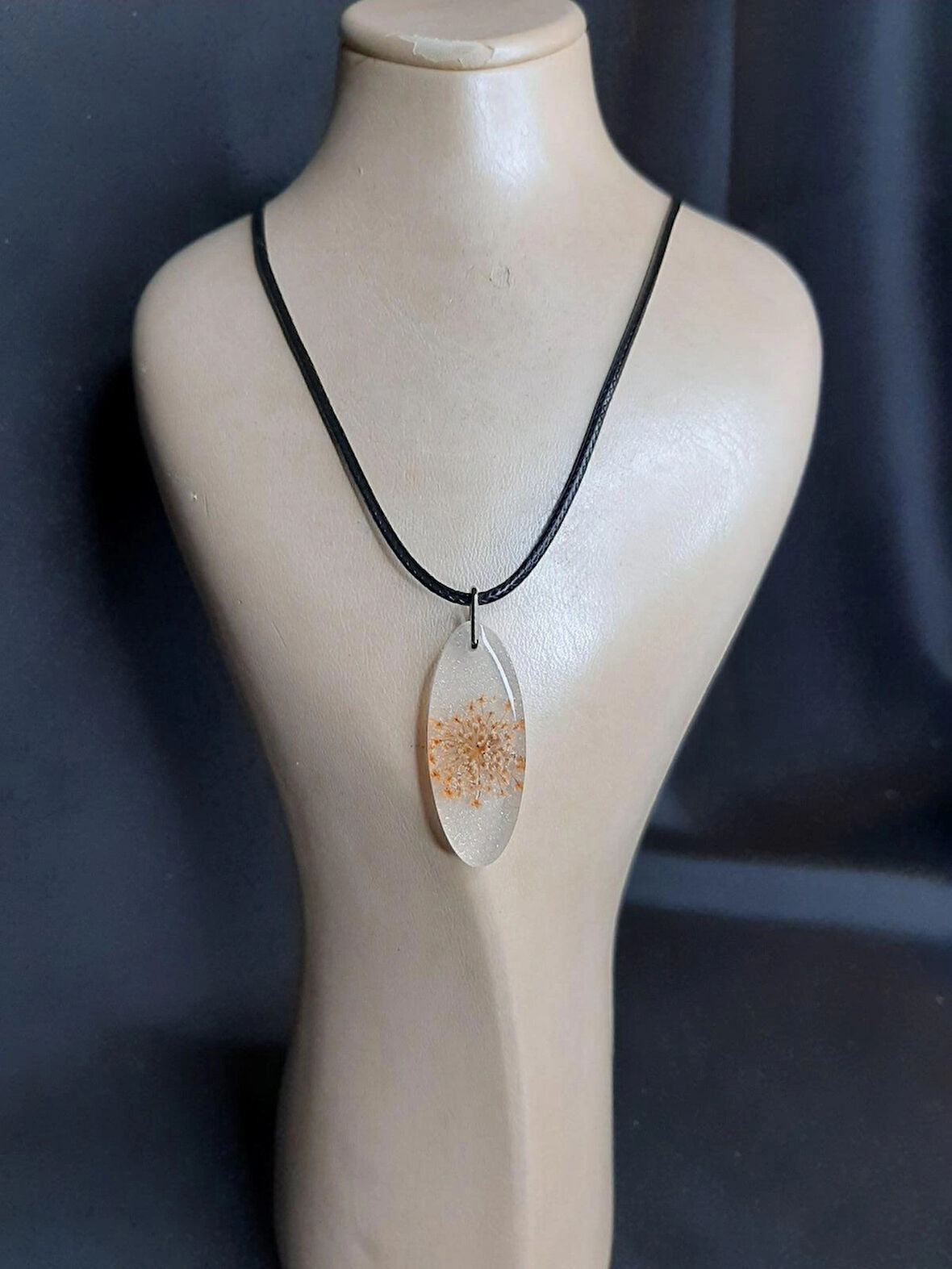 MRYart Sultanotu Elips Epoksi Kolye