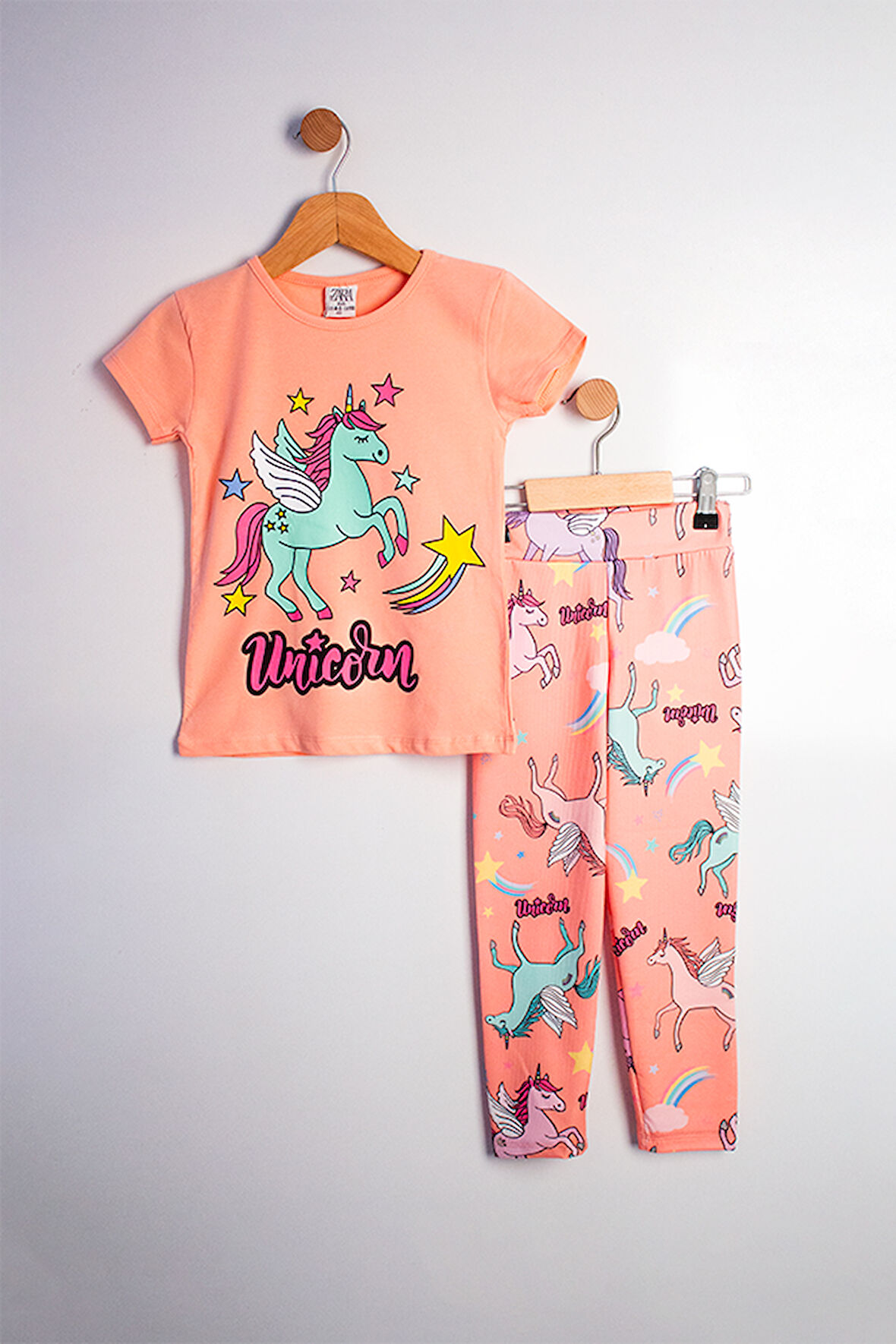 Kız Çocuk Unicorn Baskılı Takım Neşeli Unicornlar Somon