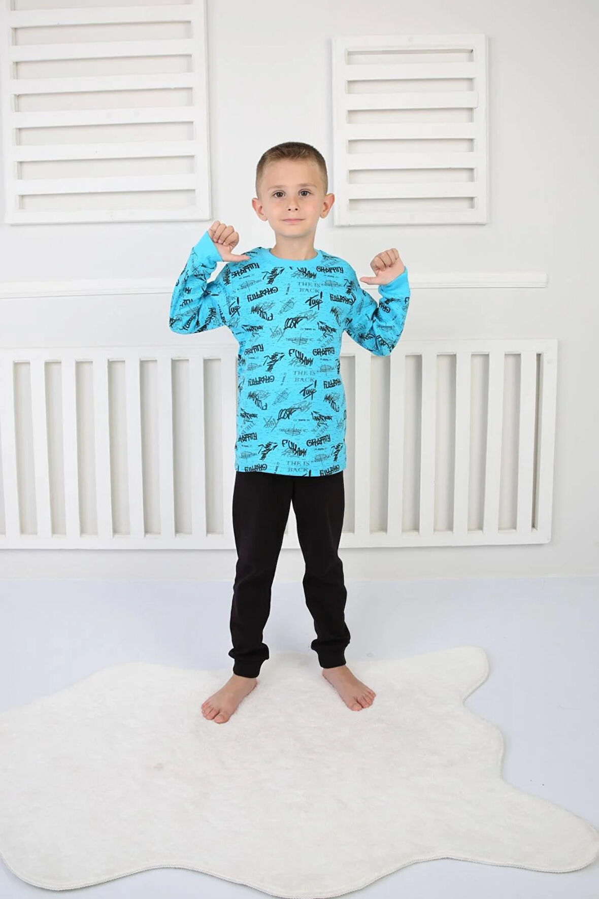 Grafiti Desenli Sweatshirt ve Siyah Pijama Takımı Turkuaz 3-7