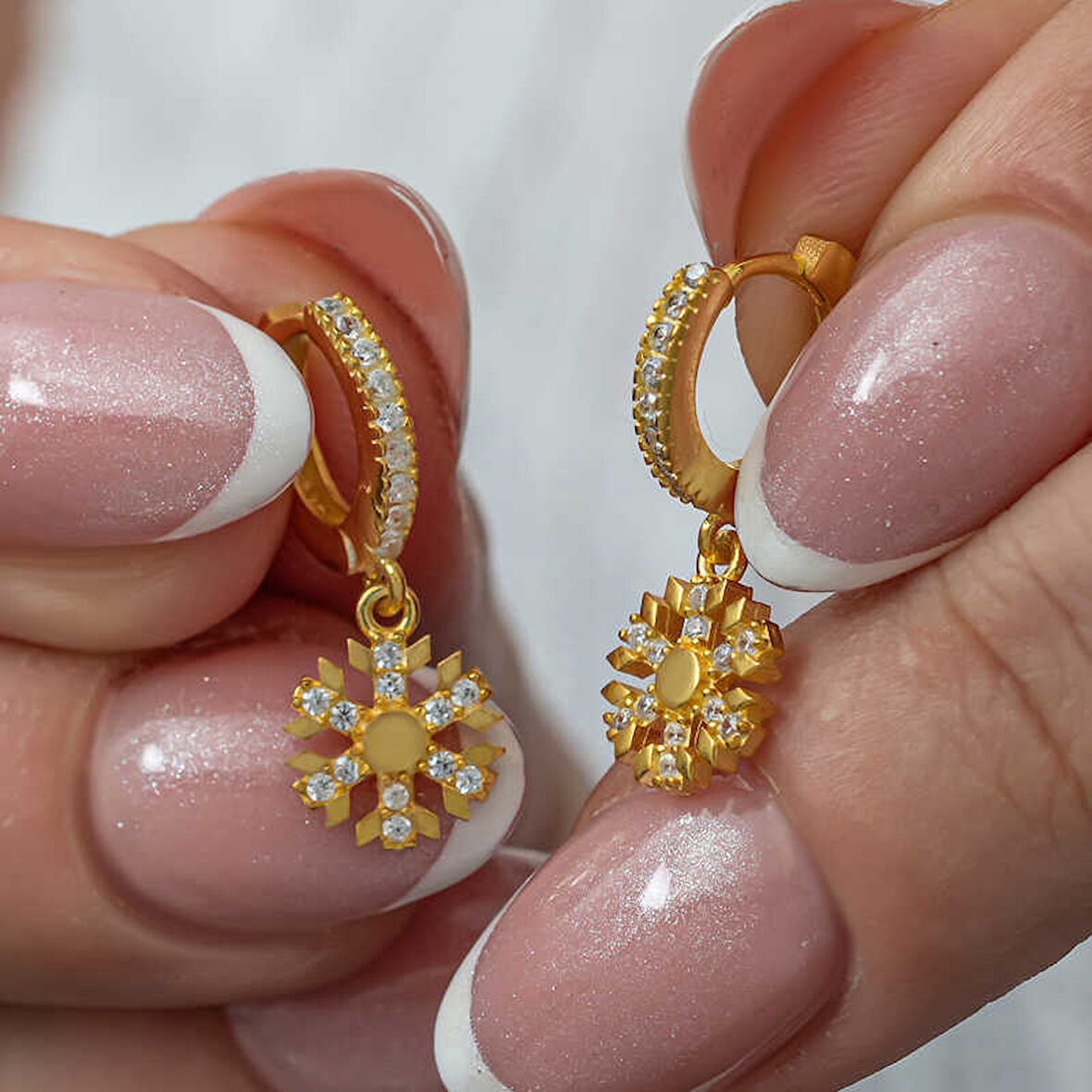 KENPAZAR Gümüş Sallantılı Gold Kar Tanesi Kadın Küpe