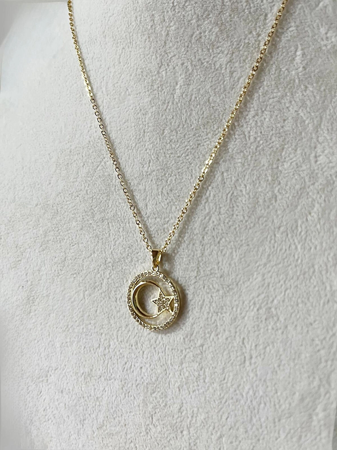 Altın Sarısı Zirkon Taşlı Ay-Yıldız Kolye
