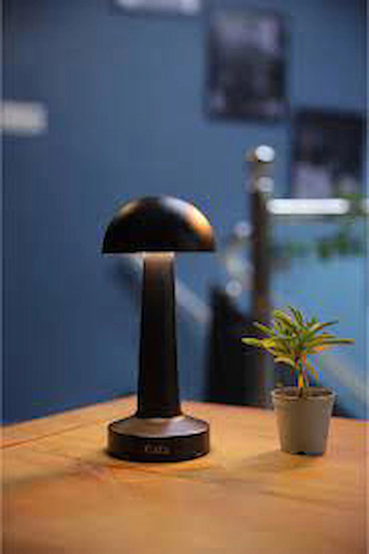 Cata 3 Işık Renkli Şarjlı Dim Edilebilir Masa Lambası Siyah Kasa Ct-8428 (CT-8428 )