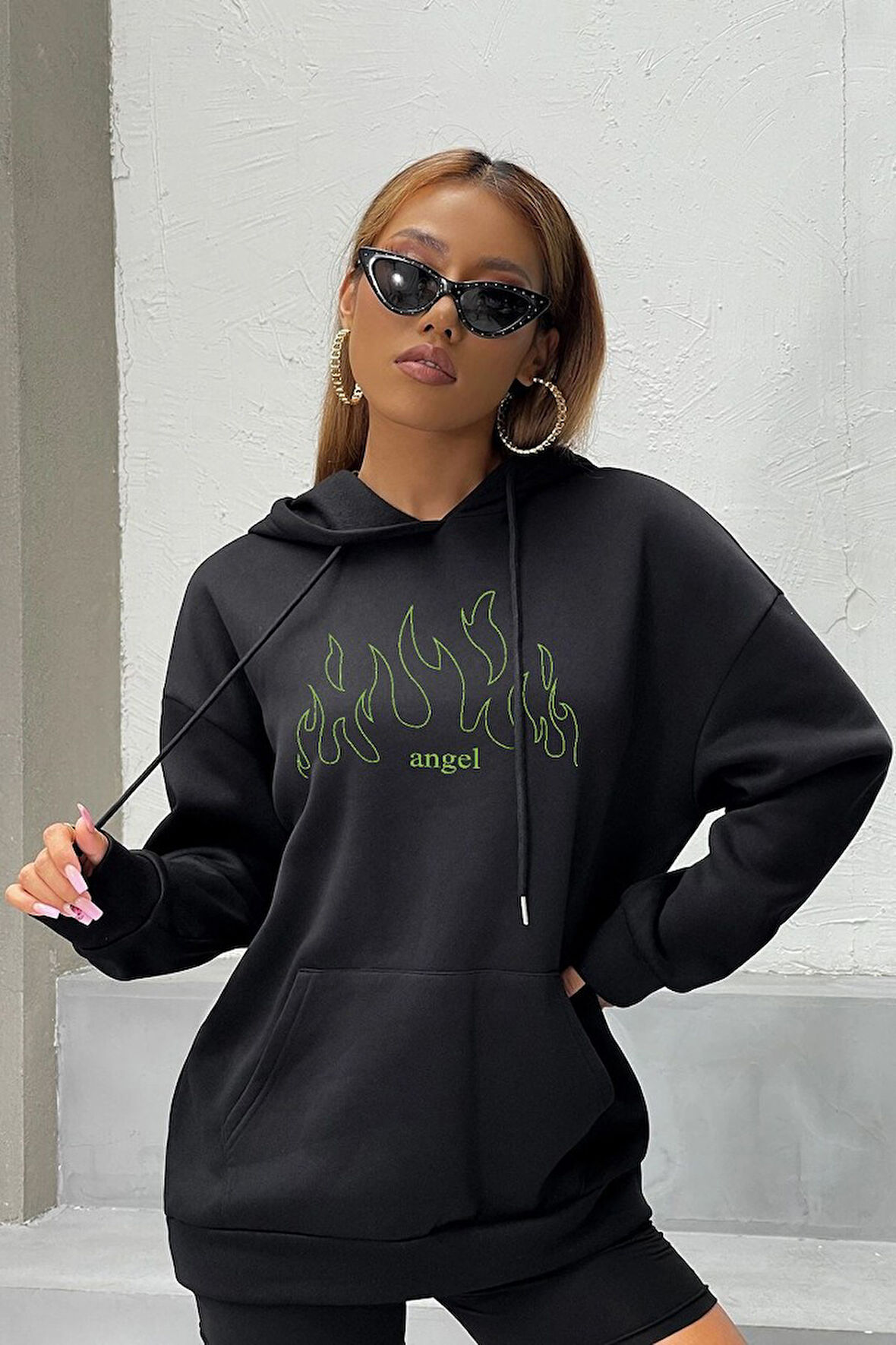 Uyguntarz Unisex Green Angel Fire Sweatshirt