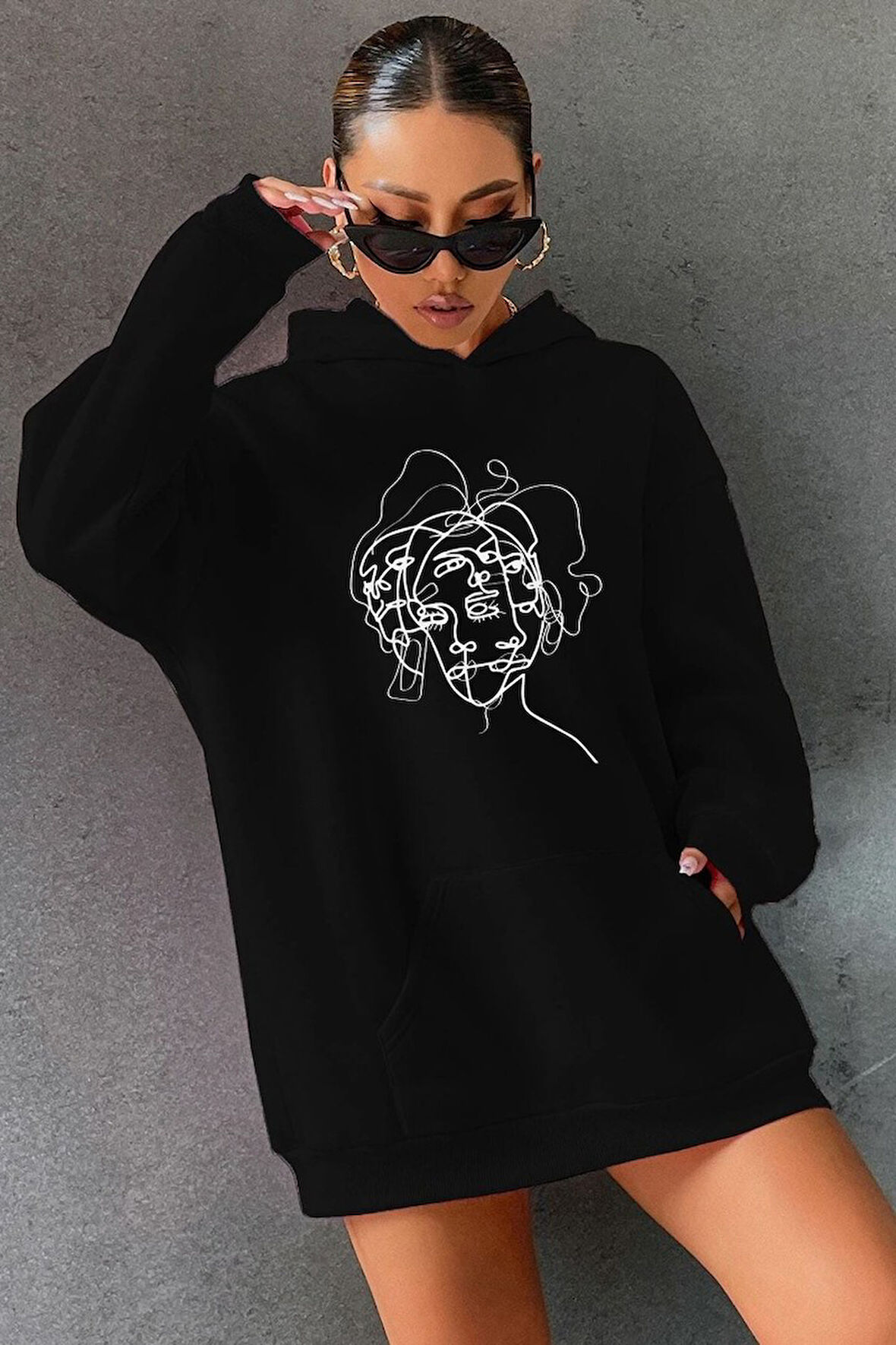 Uyguntarz Unisex Woman one line Baskılı Sweatshirt