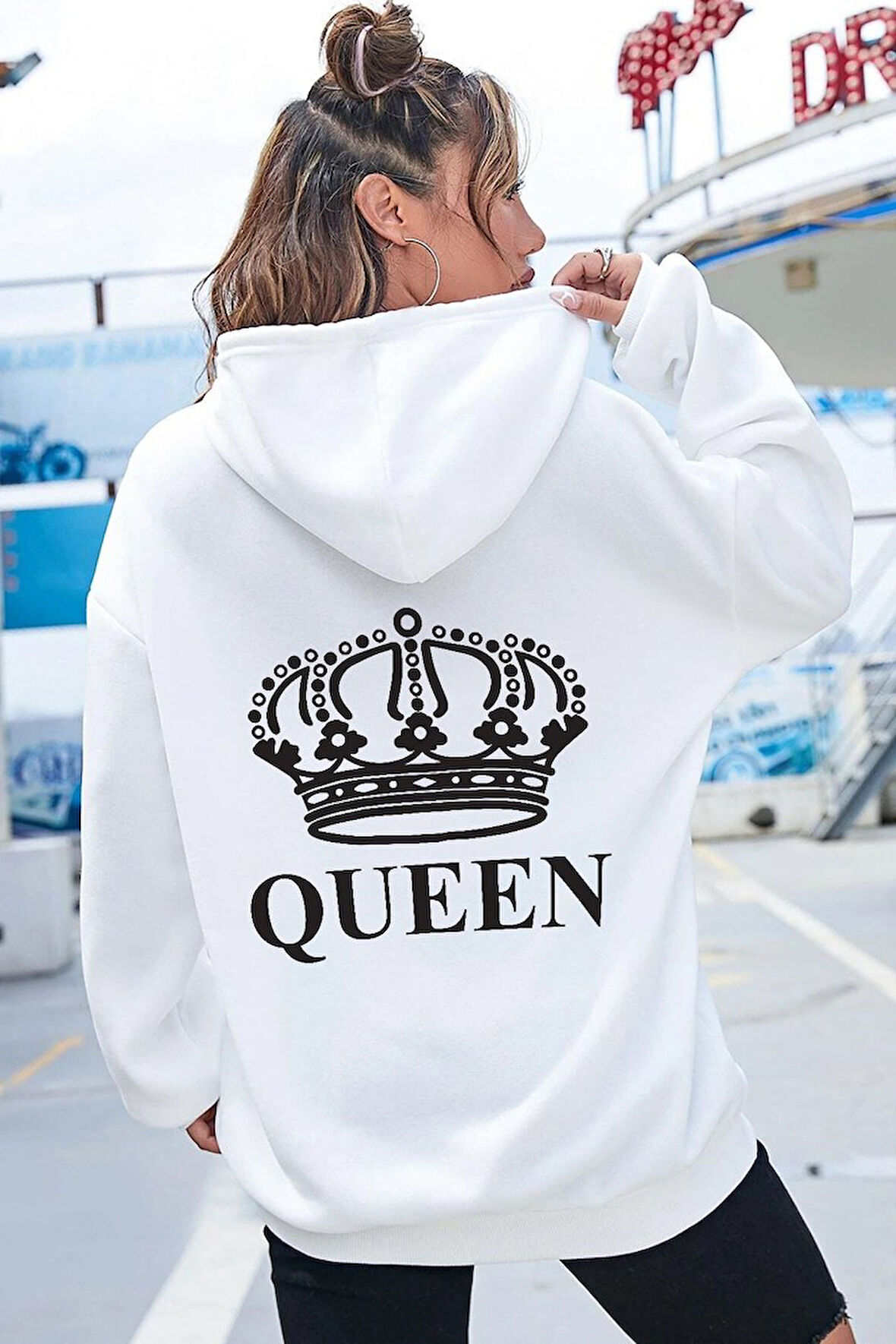 Uyguntarz Unisex Quenn Sırt Baskılı Sweatshirt