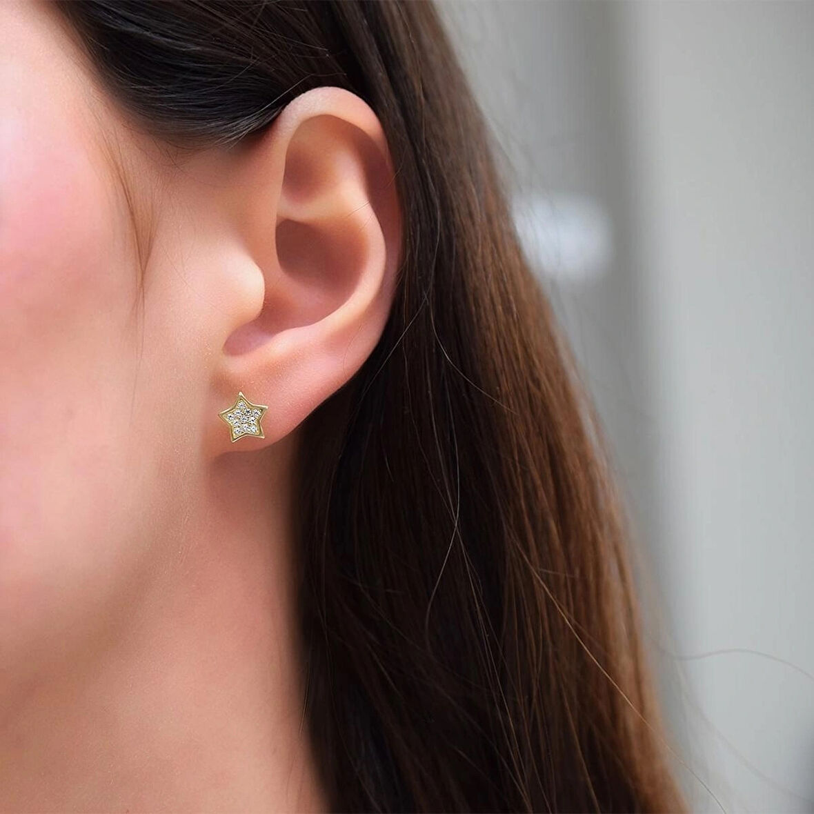 Taşlı Yıldız Altın Küpe