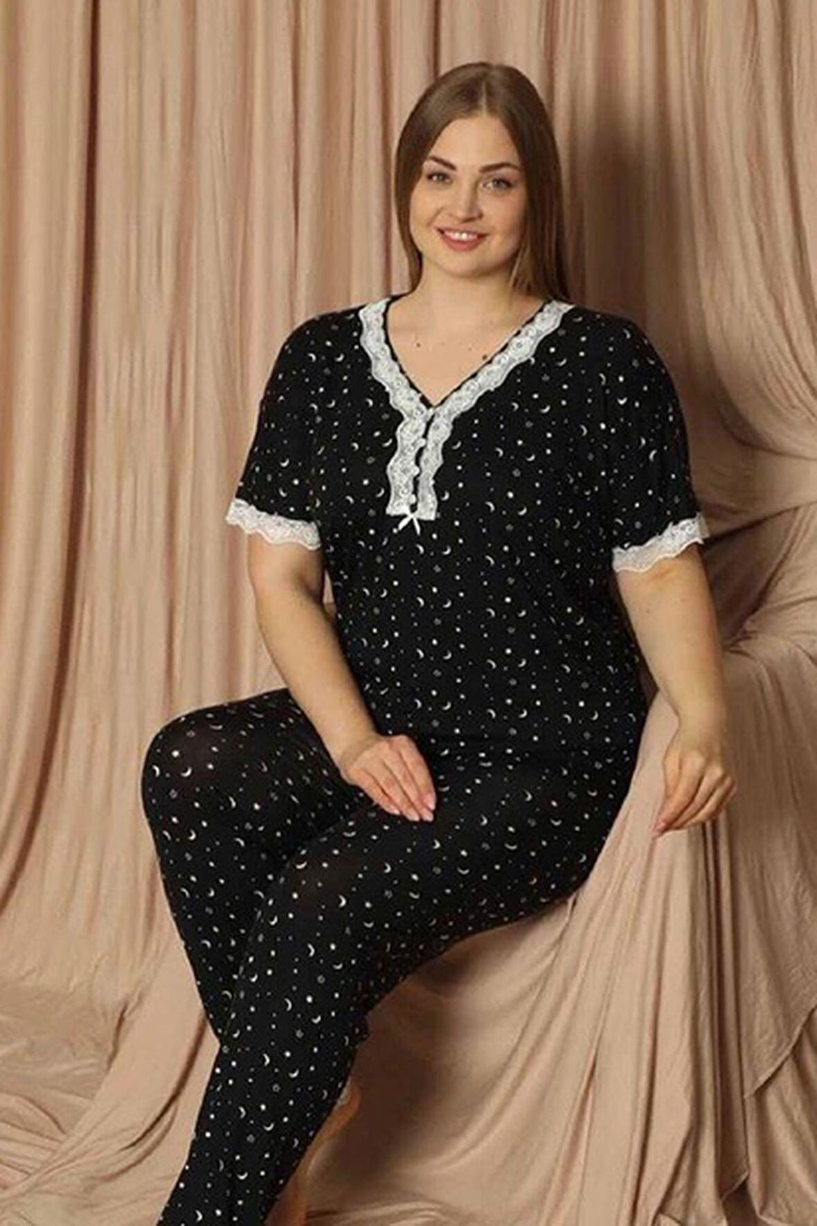 Pijamoni Kadın Viskon Büyük Beden Kısa Kol V Yaka İnce Pijama Takımı 7530/2 - 1 Adet