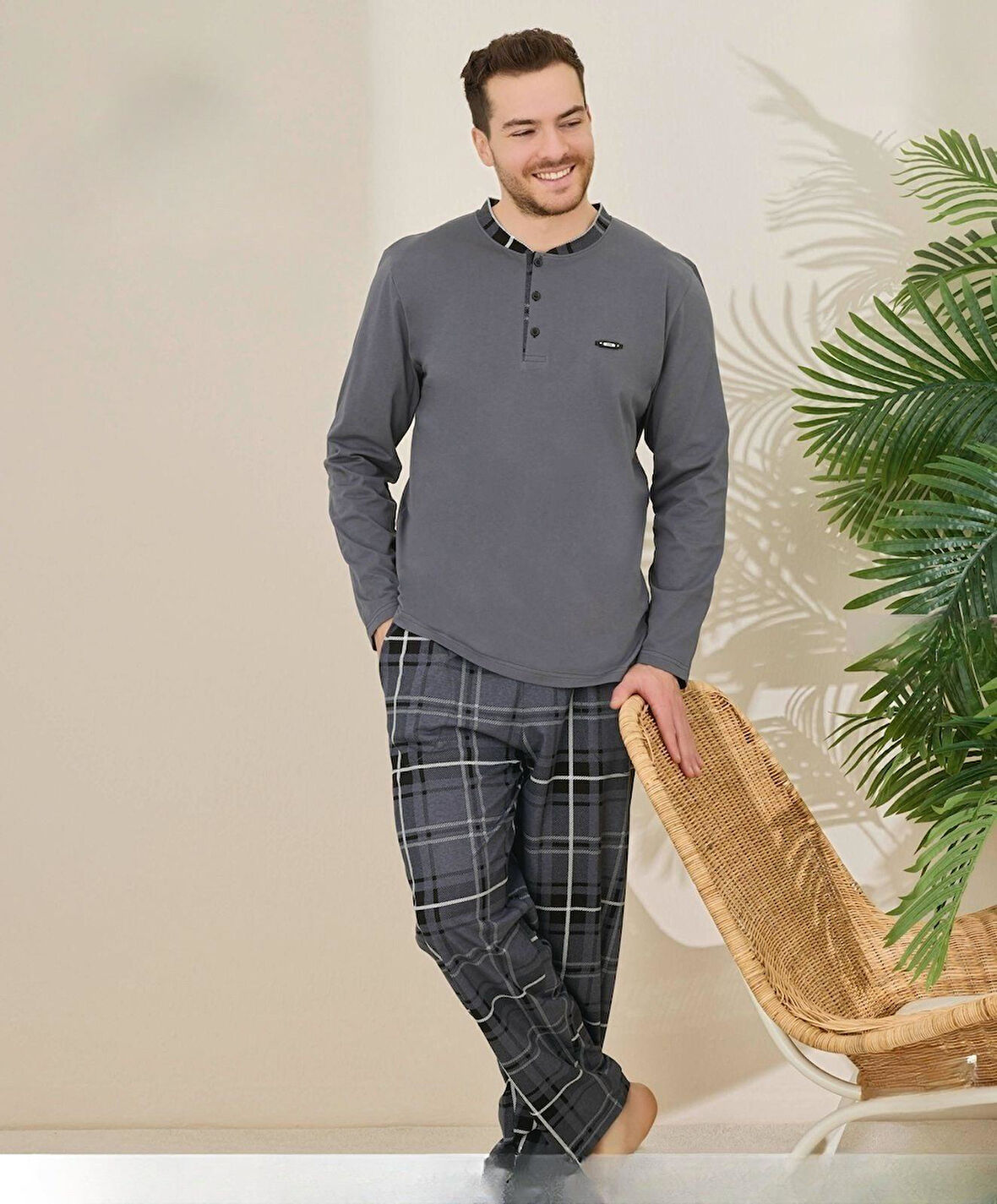 Pijamoni Erkek Pamuklu Düğme Yaka Uzun Kol İnce Pijama Takımı 100/3 - 1 Adet