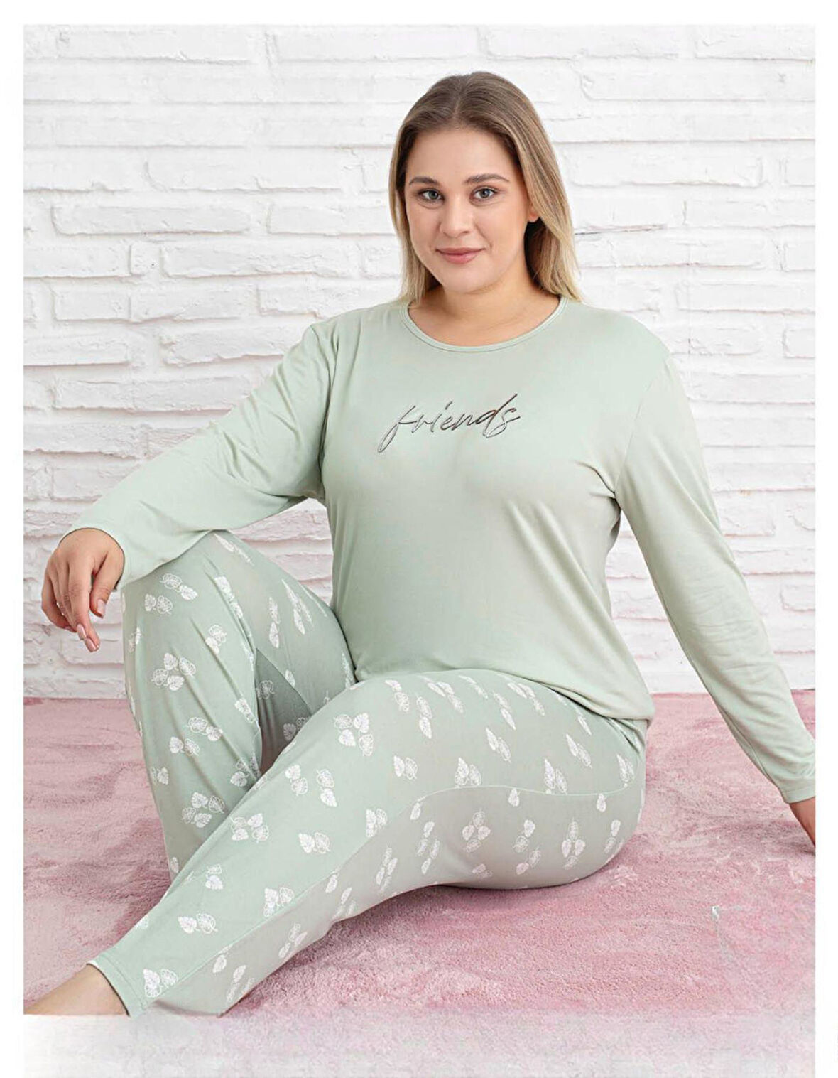Pijamoni Kadın Milan Büyük Beden Bisiklet Yaka Uzun Kol İnce Pijama Takımı 7666/28 - 1 Adet