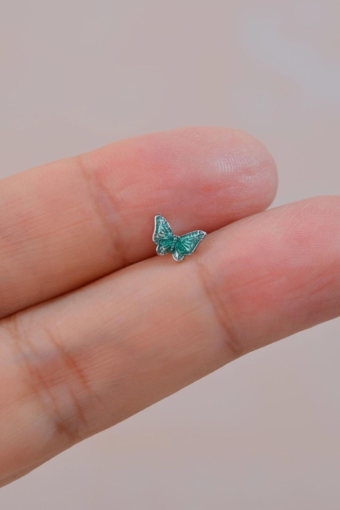 Gümüş Renk Çelik Yeşil Kelebek Helix Piercing Kıkırdak Lob