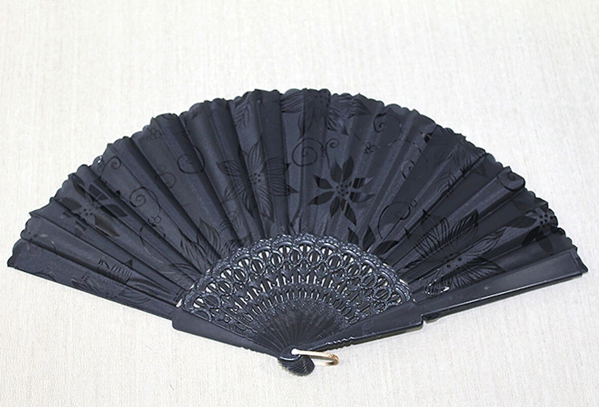 Leyloş Plastik Siyah Yelpaze