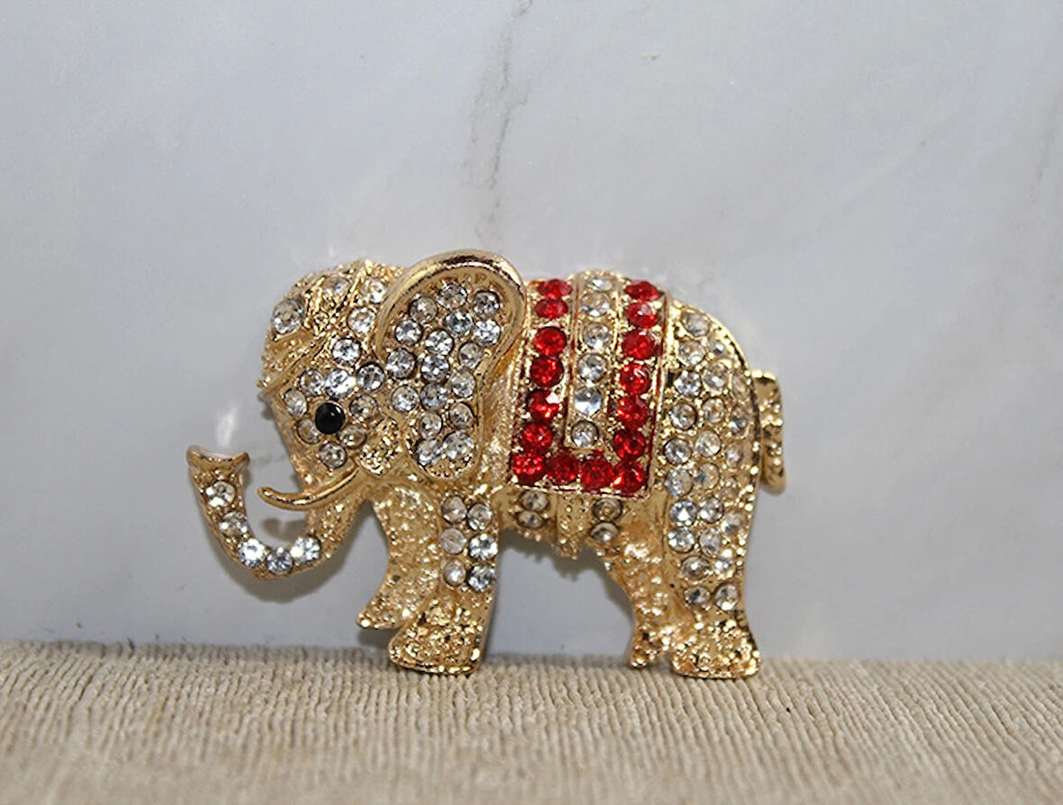 Leyloş Swarovski Taşlı Magnet Model 7
