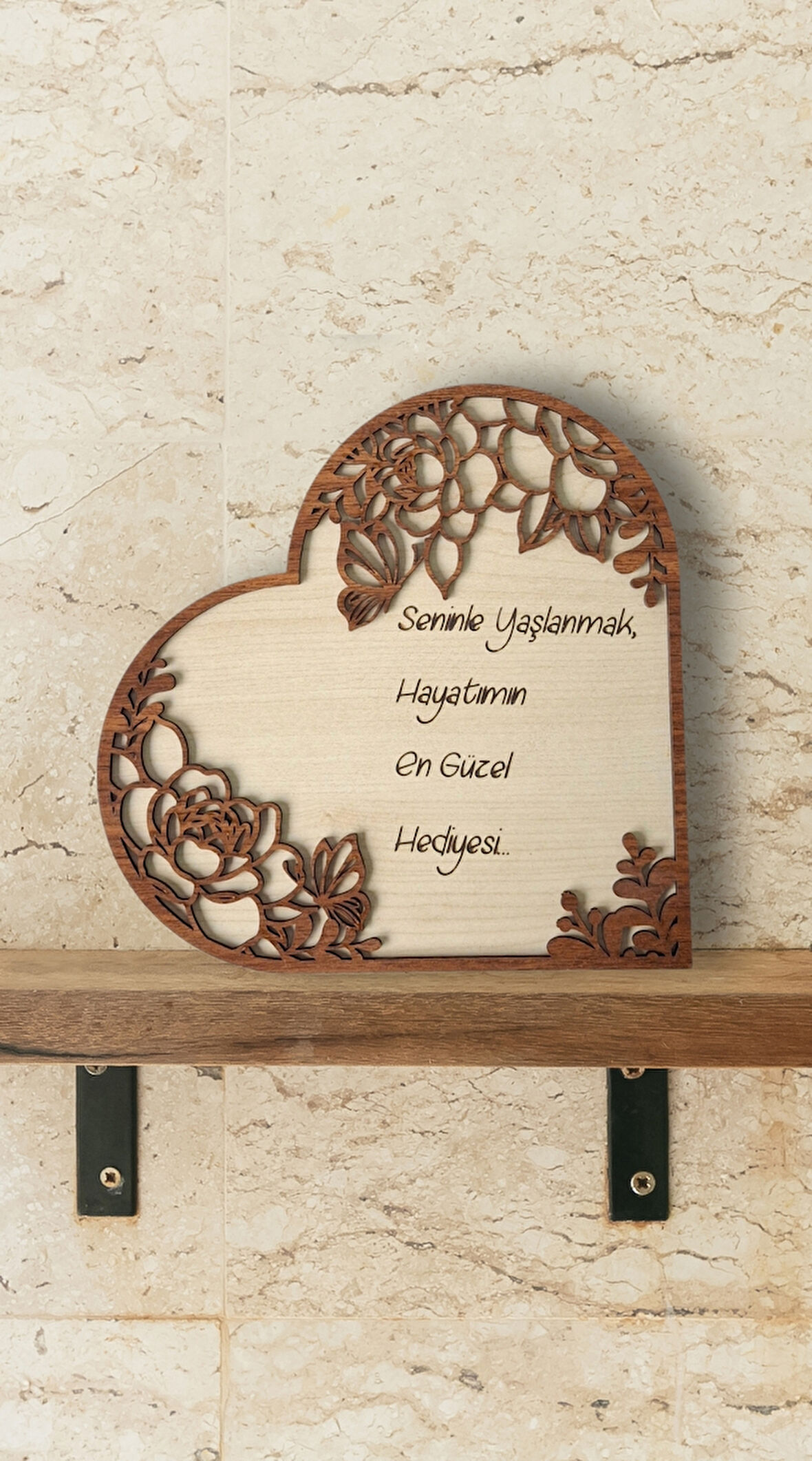 Kalpten Gelen Çiçekler - Lazer Kesim Ahşap Dekoratif Ürün