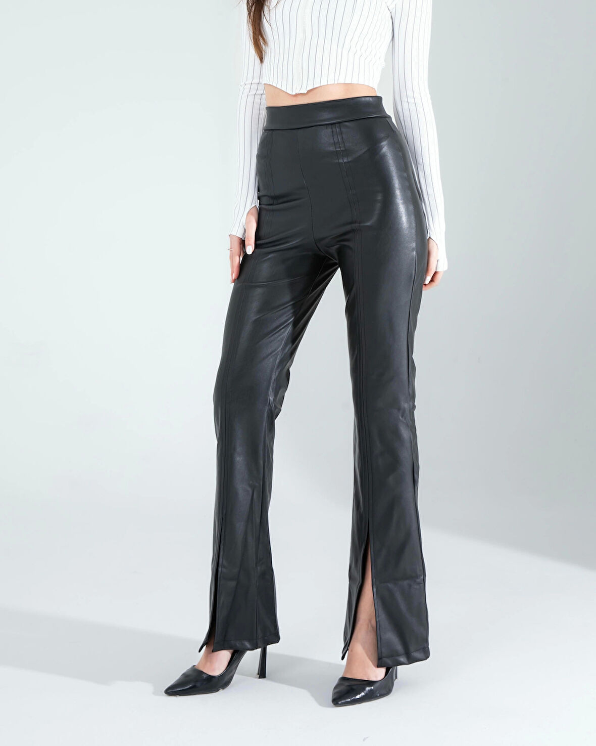 Yırtmaçlı Deri Pantolon