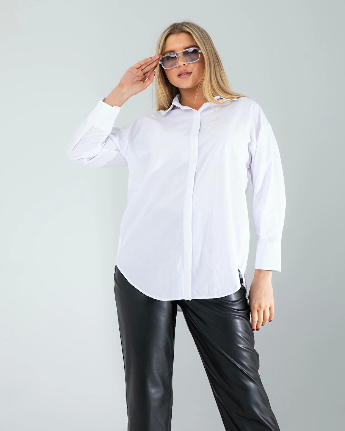 Beyaz Regular Fit Gömlek