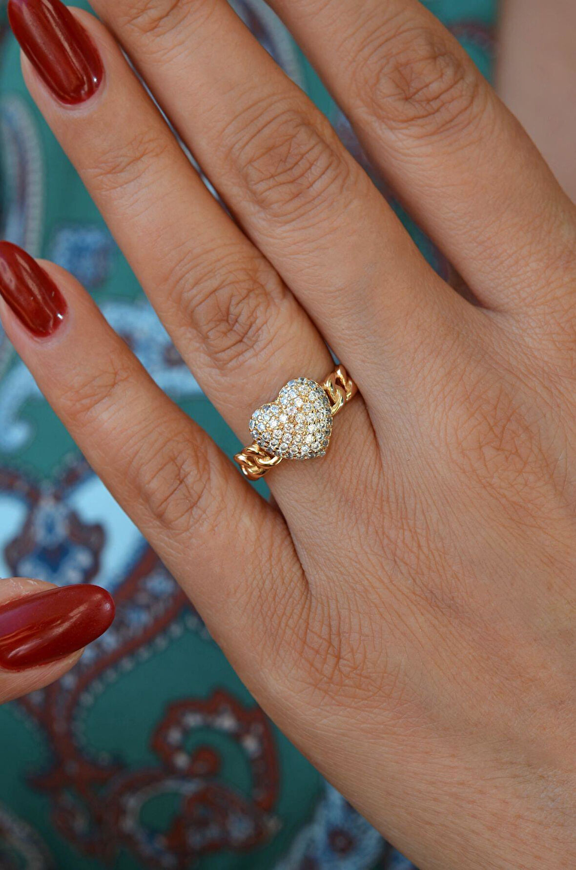 Zirkon Taşlı Kalp Yüzük Zincir Detaylı Kalp Model Yüzük Size 16