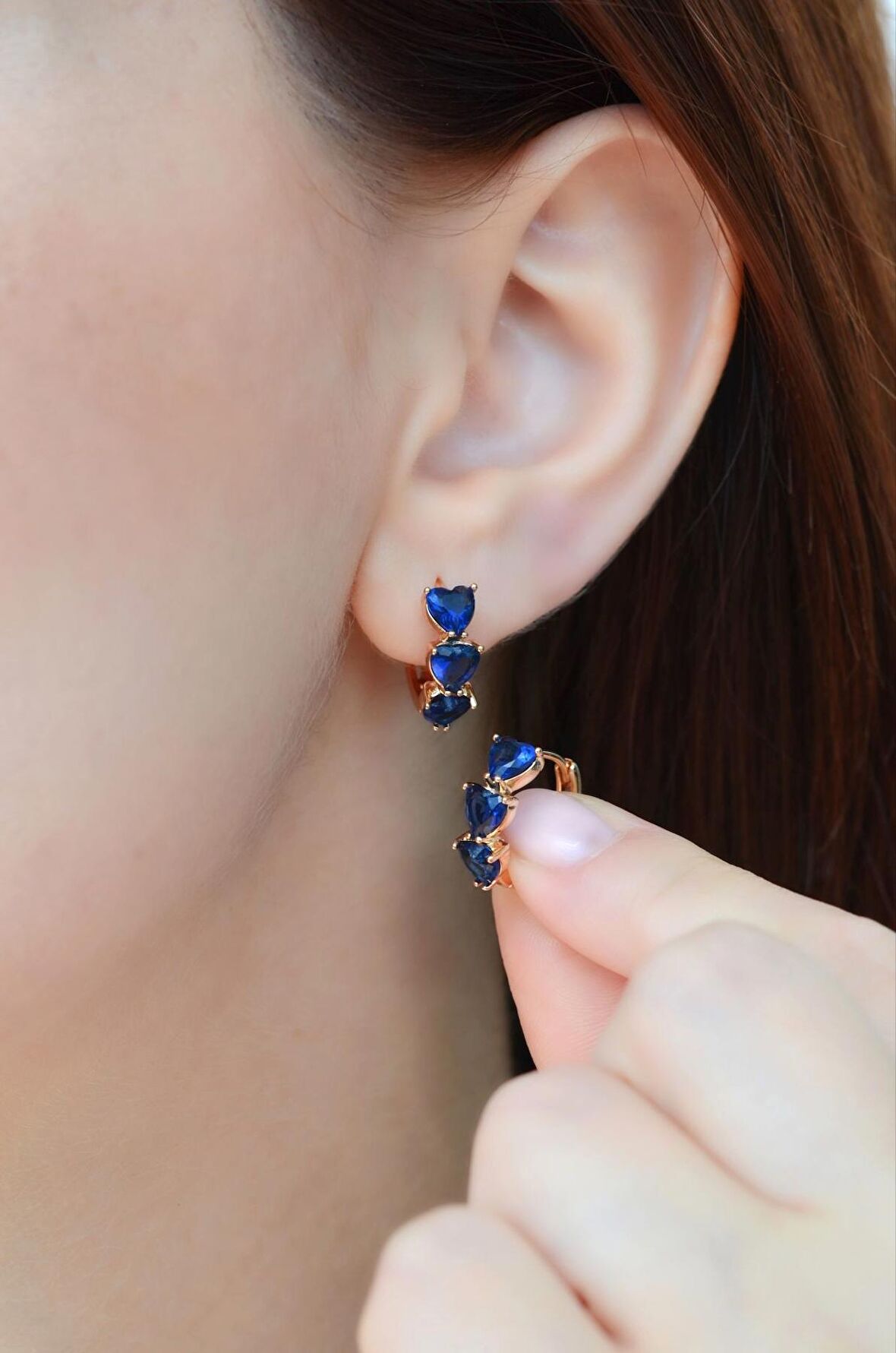 Zirkon Taşlı Lacivert Kalpli Küpe Lacivert Taşlı Halka