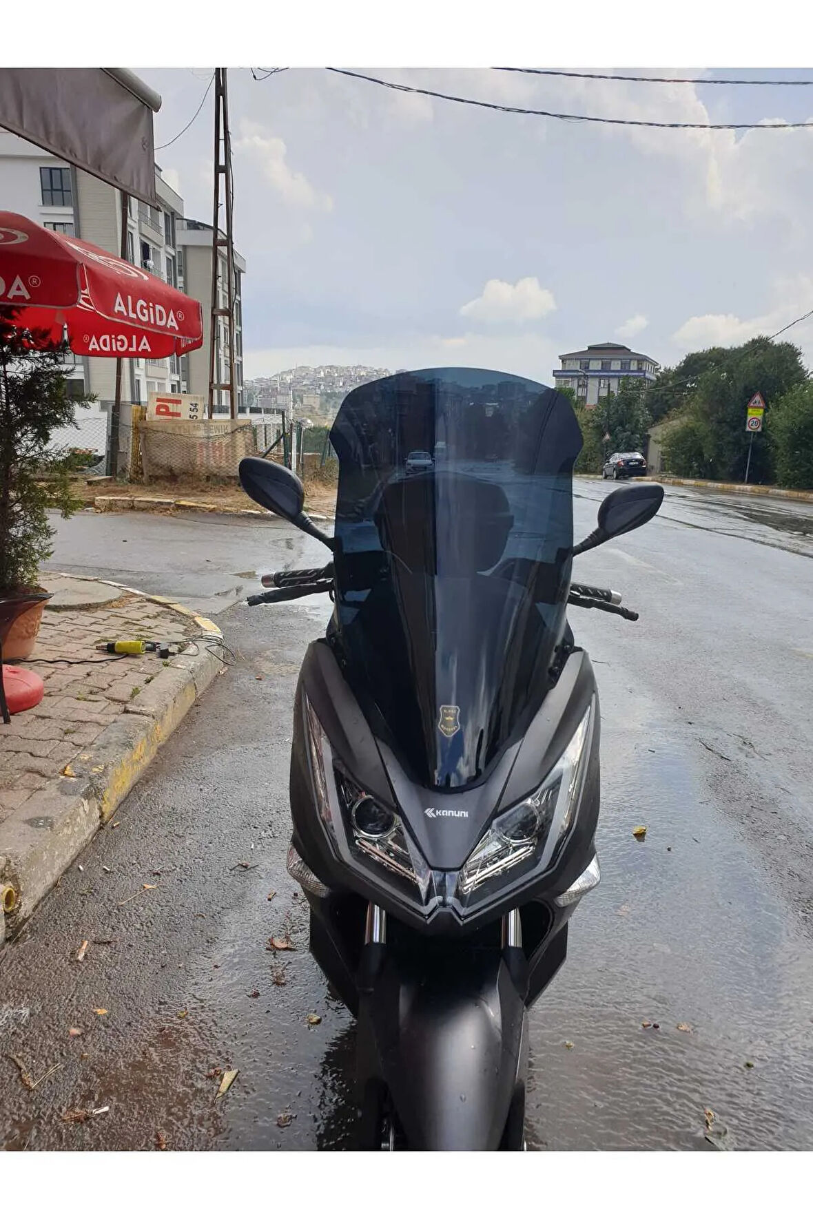 Kanuni Reha 250 Ön cam 2022 2024 Model Yılı 72cm Siyah Renk 4mm Uzun Geniş Cam