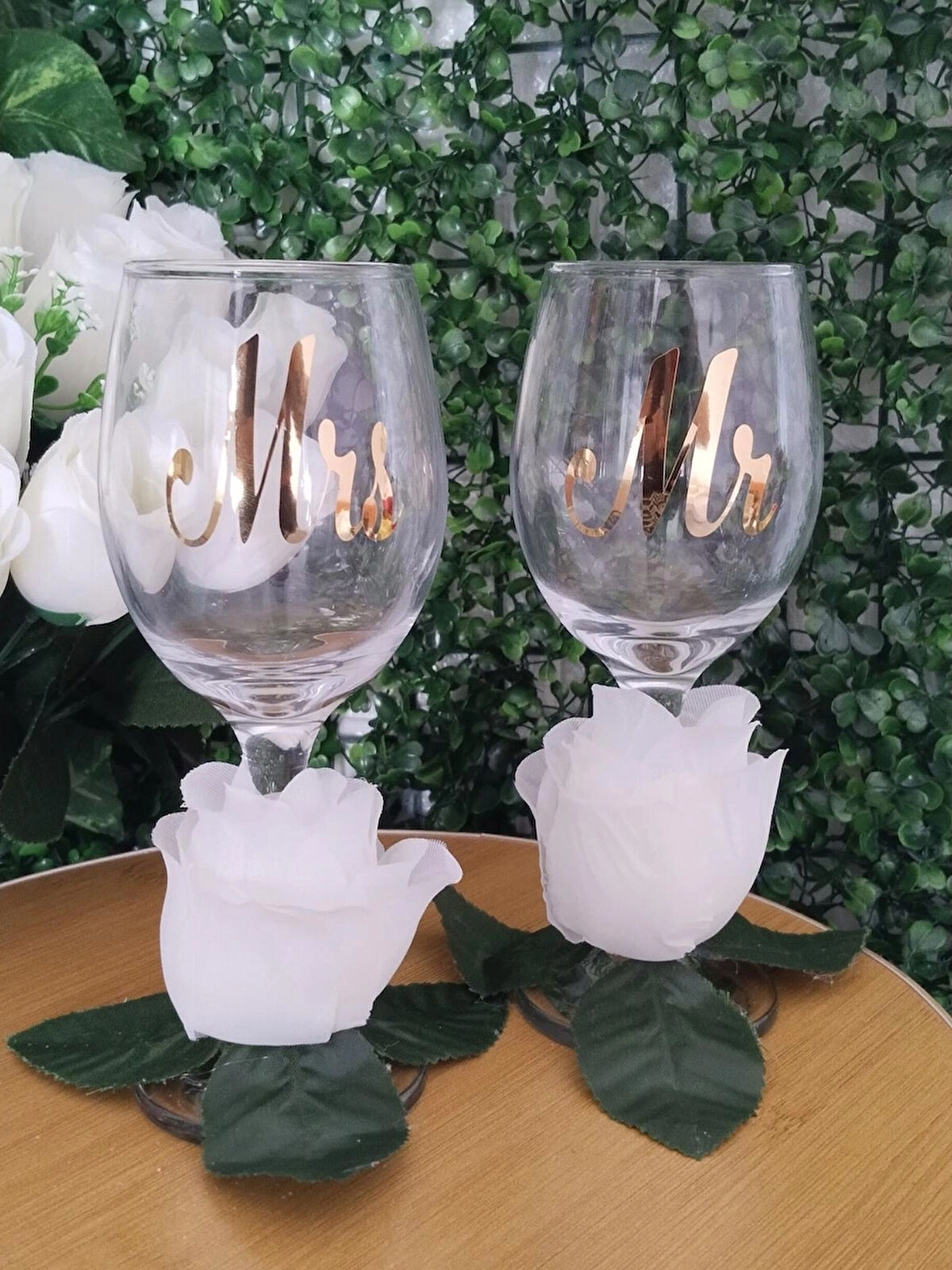 Gelin damat kadehi beyaz gül demeti