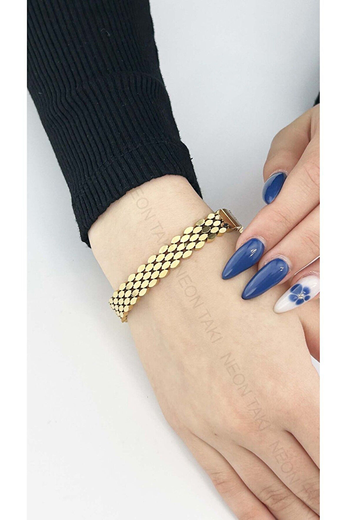 Paslanmaz Çelik Kelepçe Bileklik 46, Altın Renk