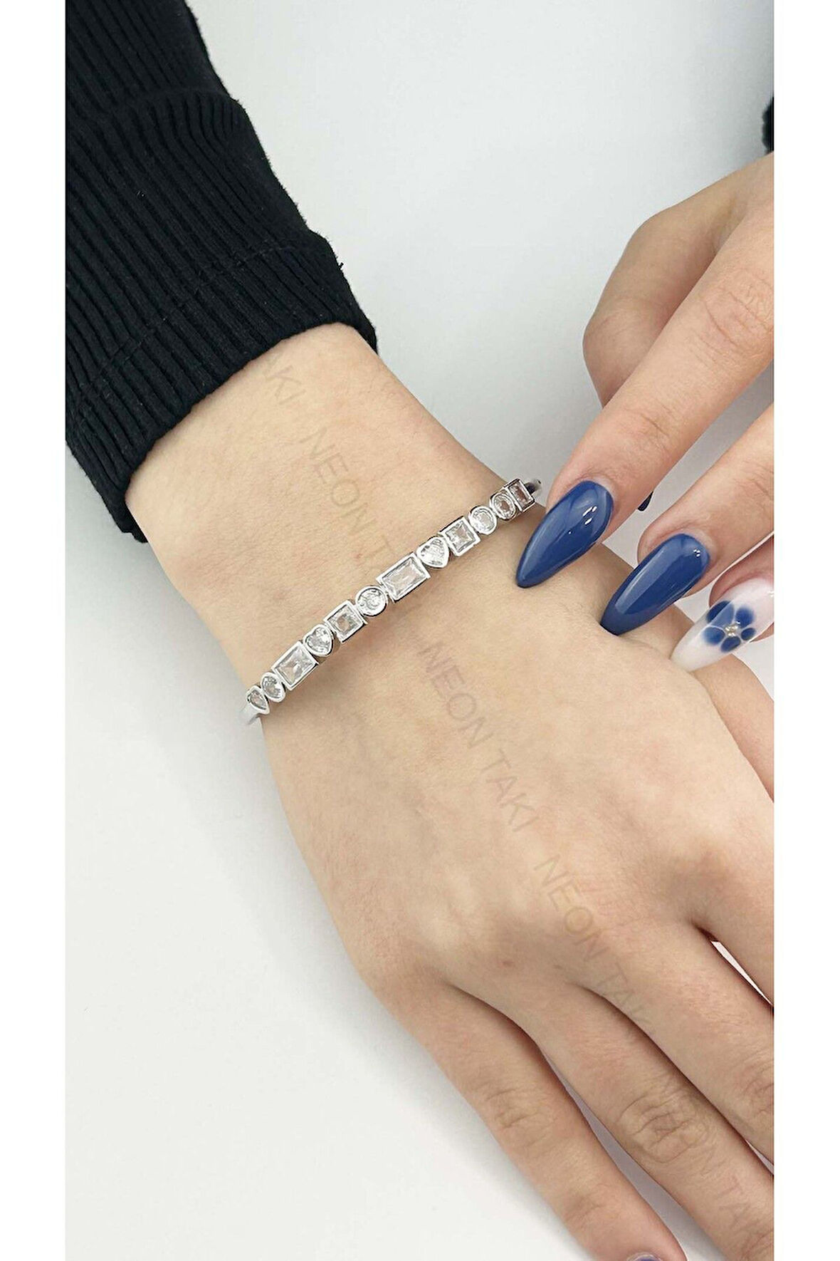 Zirkon Taşlı, Kelepçe Bileklik 109, Gümüş Renk