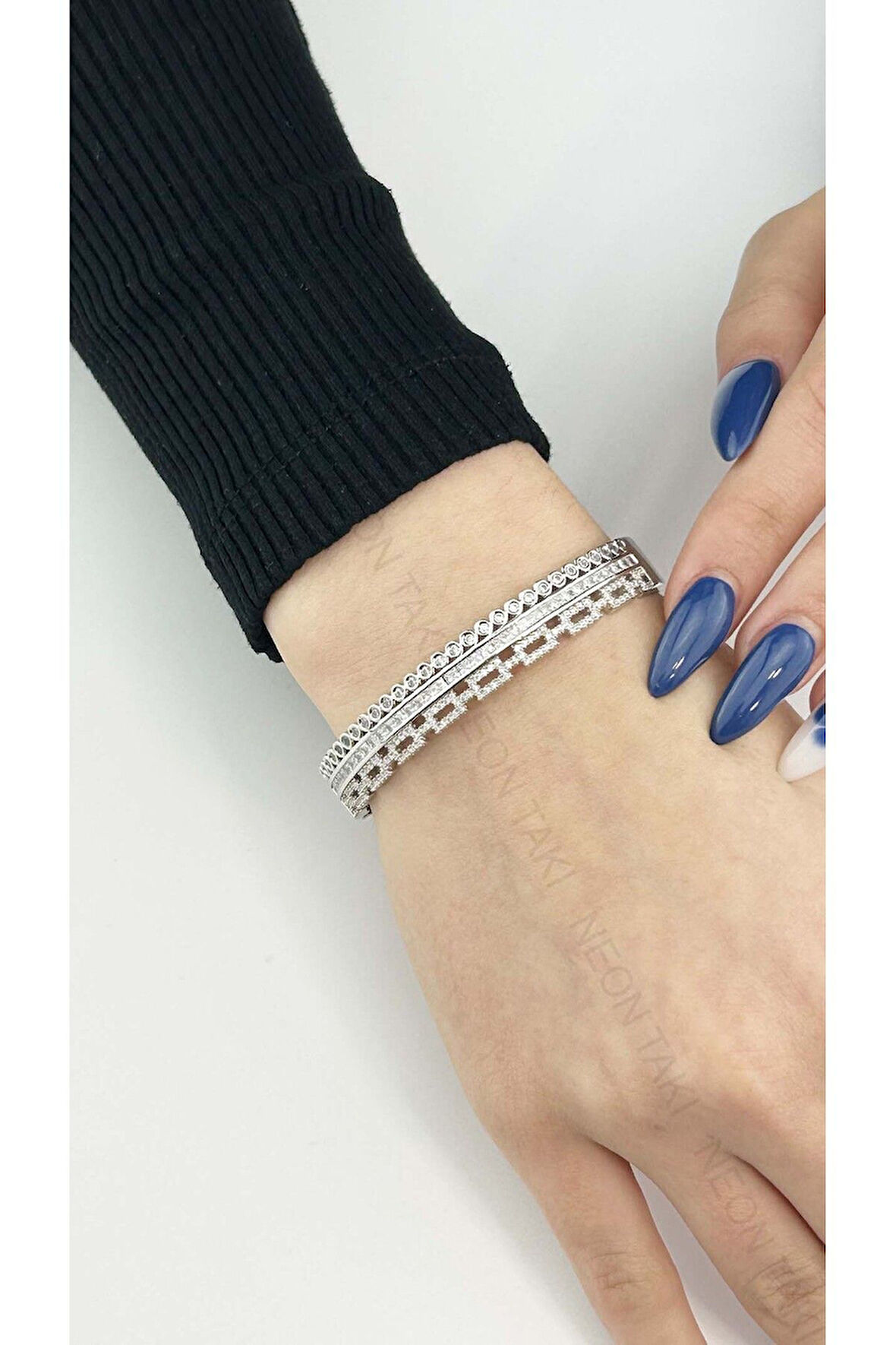 Zirkon Taşlı, Kelepçe Bileklik 111, Gümüş Renk