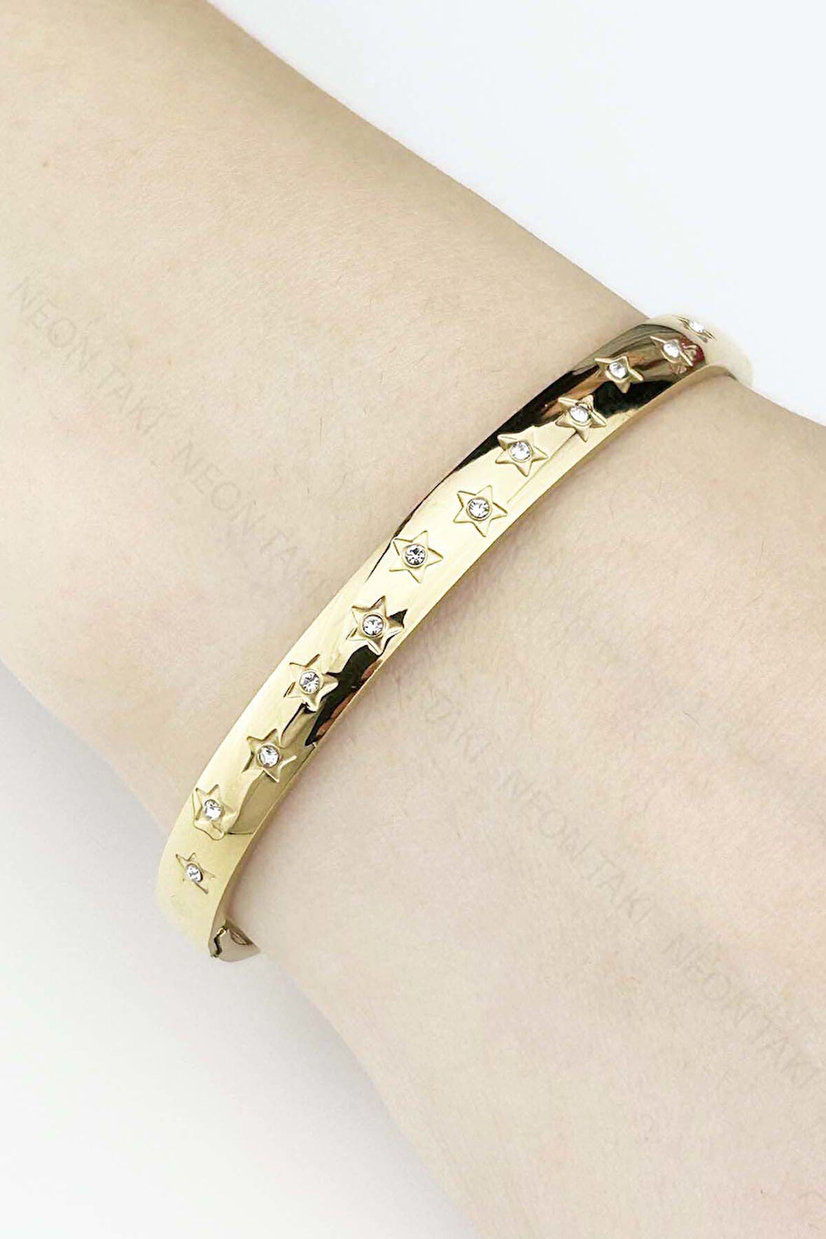 Zirkon Taşlı, Yıldız İşlemeli Paslanmaz Çelik Kelepçe 178, Altın Renk