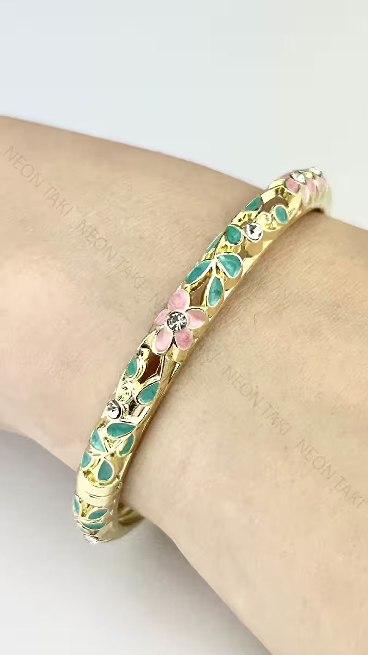 Mineli Çiçekli Bileklik 182, Altın Renk