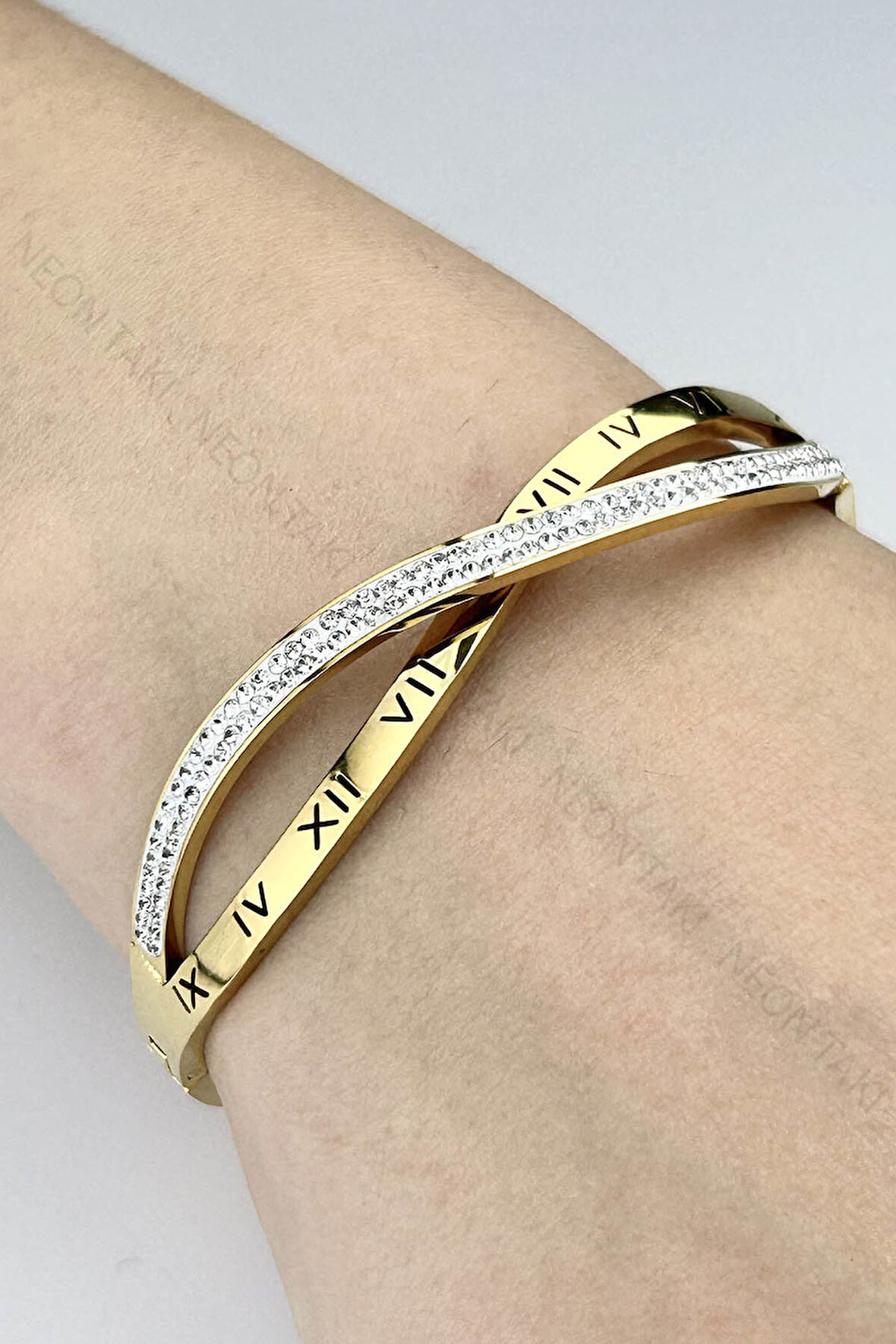 Zirkon Taşlı, Roma Rakamlı, Paslanmaz Çelik Kelepçe 189, Altın Rengi