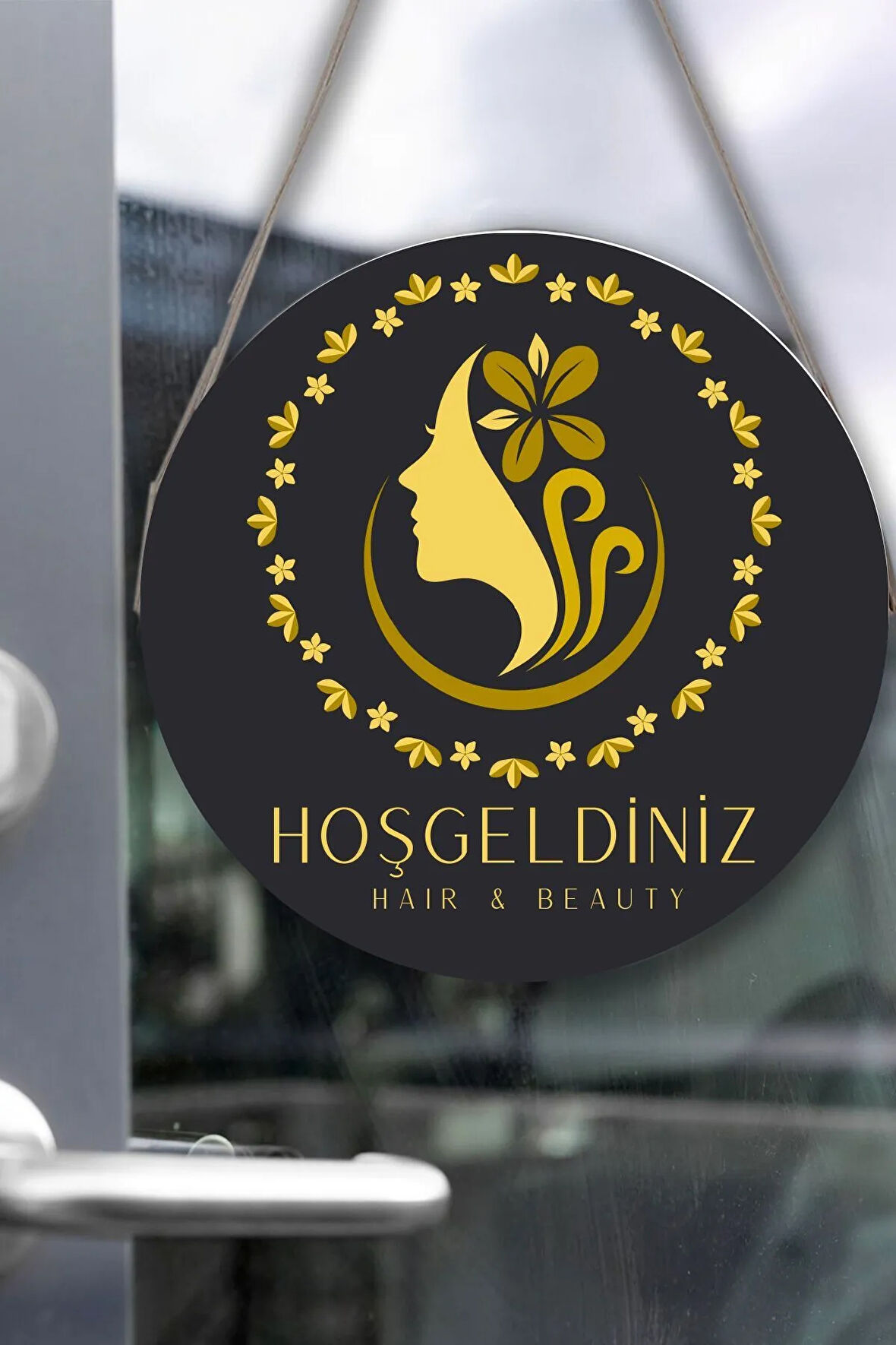 Güzellik Salonu Cam Kapı Pano Karşılama Tabelası, Kadın Kuaför Dükkan Süsü, Askılı Cam Kapı Tablosu