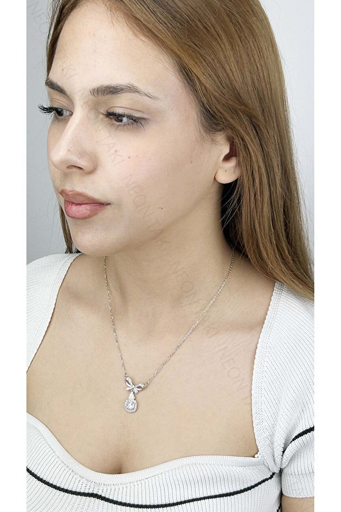 Zirkon Taşlı, Kurdela Figürlü, Tek Taşlı, Kolye 358, Paslanmaz Çelik Kolye