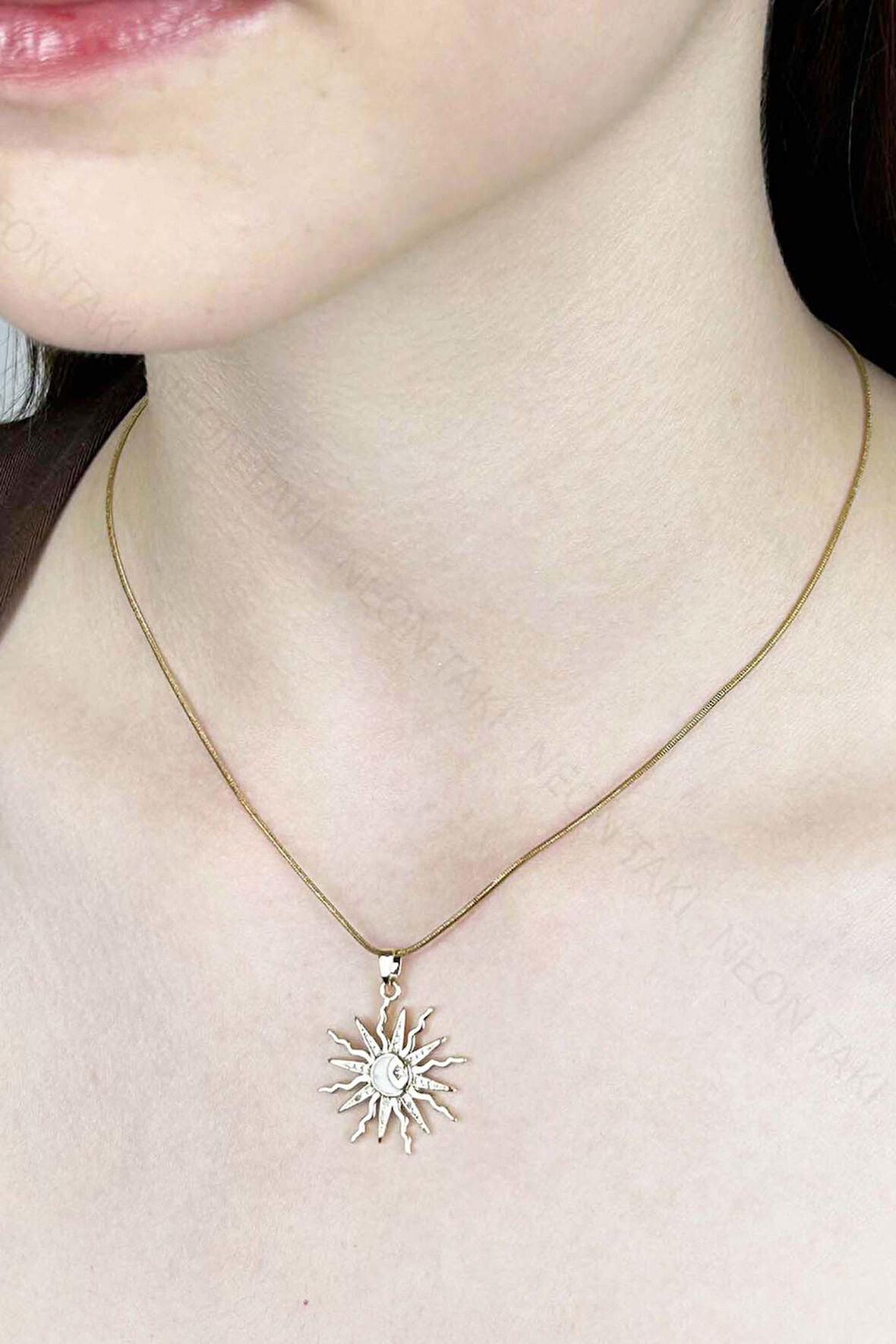 Zirkon Taşlı, Mineli Güneş Figürlü Paslanmaz Çelik Kolye 418, Altın Renk